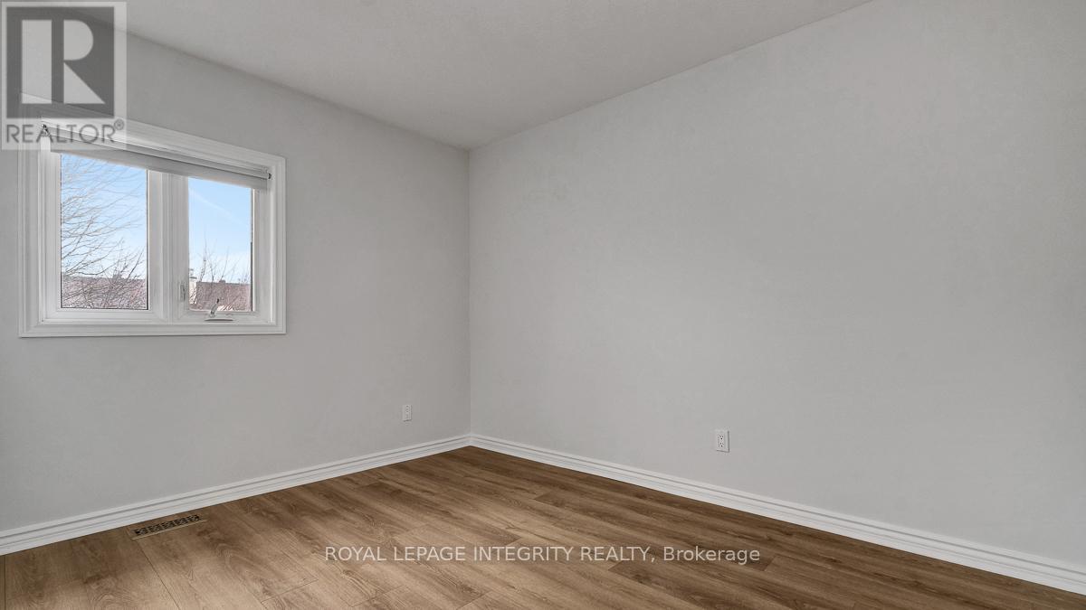 1563 Thurlow Street, Ottawa, Ontario  K4A 2K6 - Photo 14 - X12997054