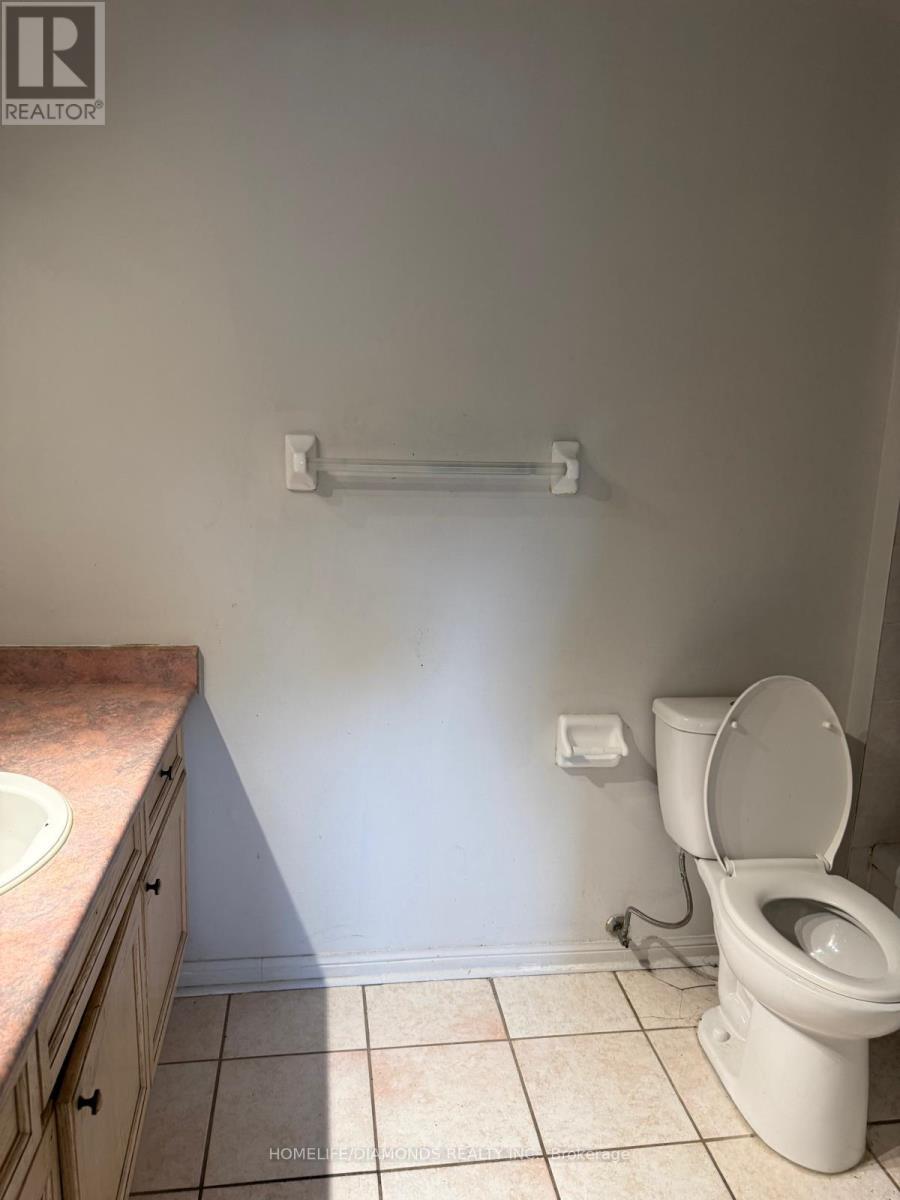 123 Oatfield Road, Brampton, Ontario  L6R 1Y6 - Photo 15 - W13003860