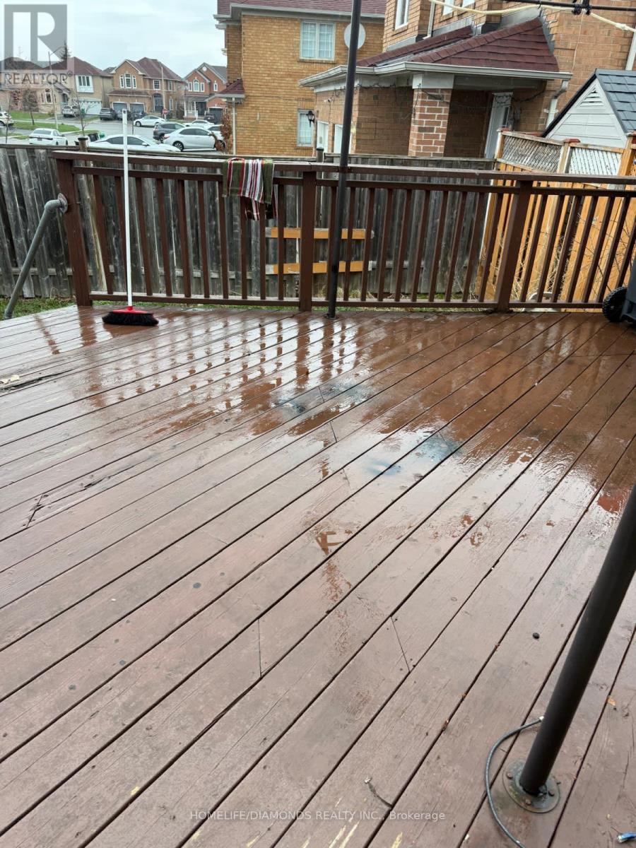 123 Oatfield Road, Brampton, Ontario  L6R 1Y6 - Photo 20 - W13003860