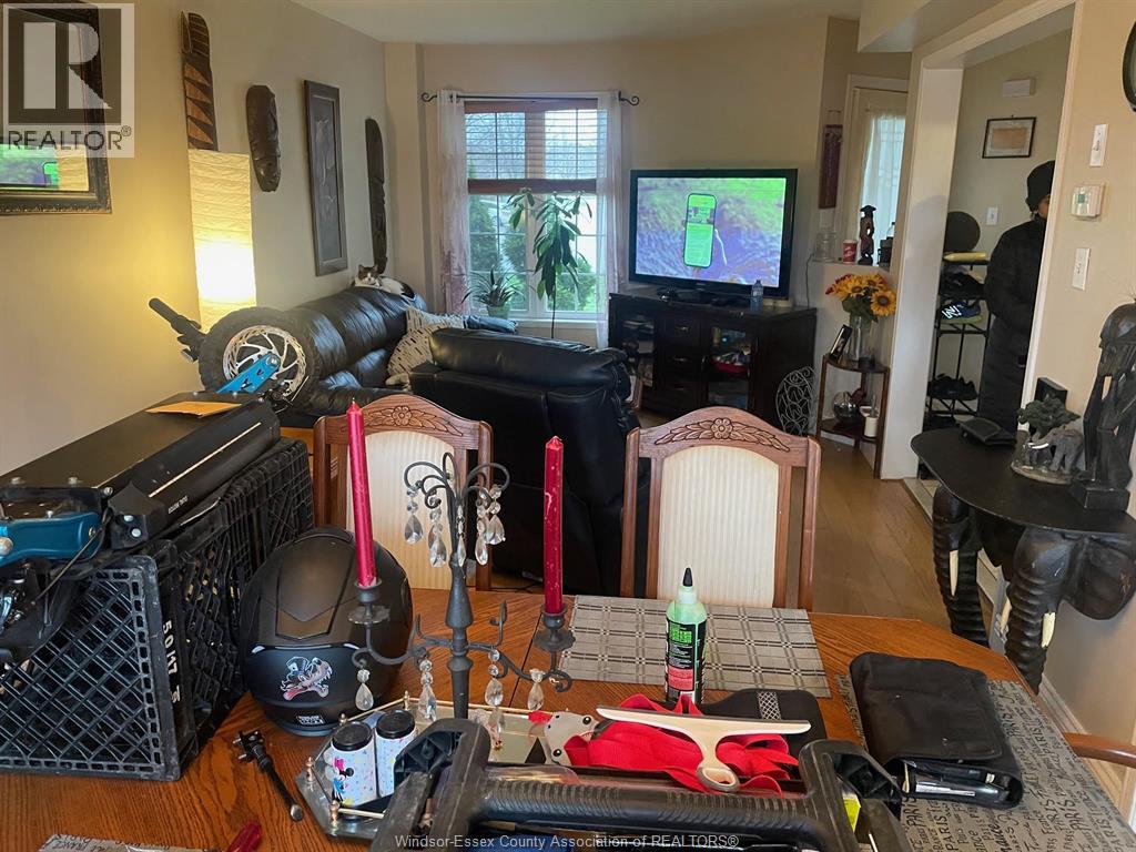 1010 Lemonwood Crescent, Windsor, Ontario  N9A 2R7 - Photo 3 - 26008183