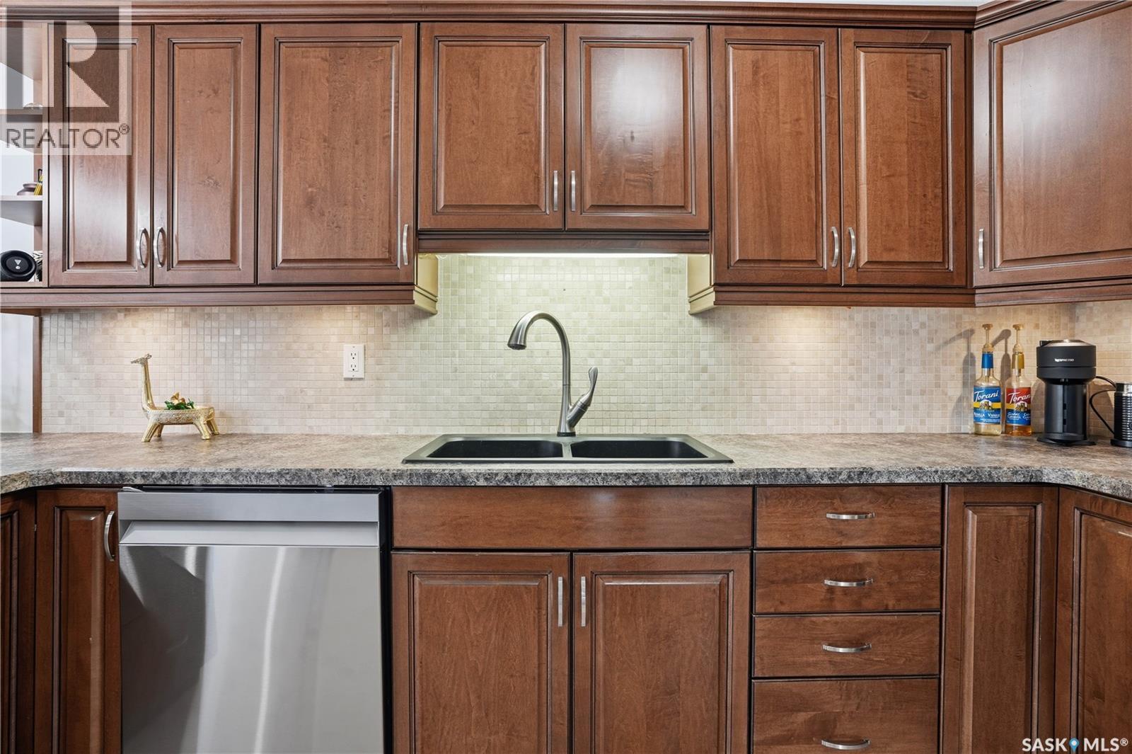 6915 Whelan Drive, Regina, Saskatchewan  S4X 3W2 - Photo 13 - SK033040