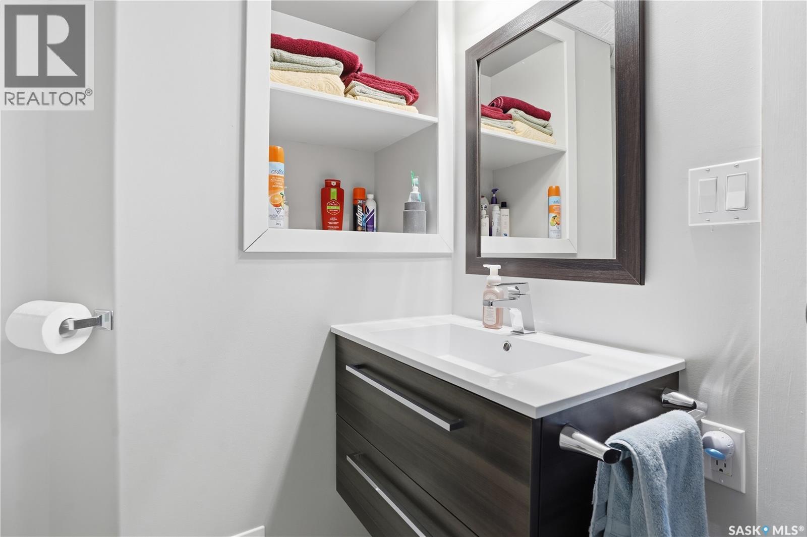 6915 Whelan Drive, Regina, Saskatchewan  S4X 3W2 - Photo 33 - SK033040