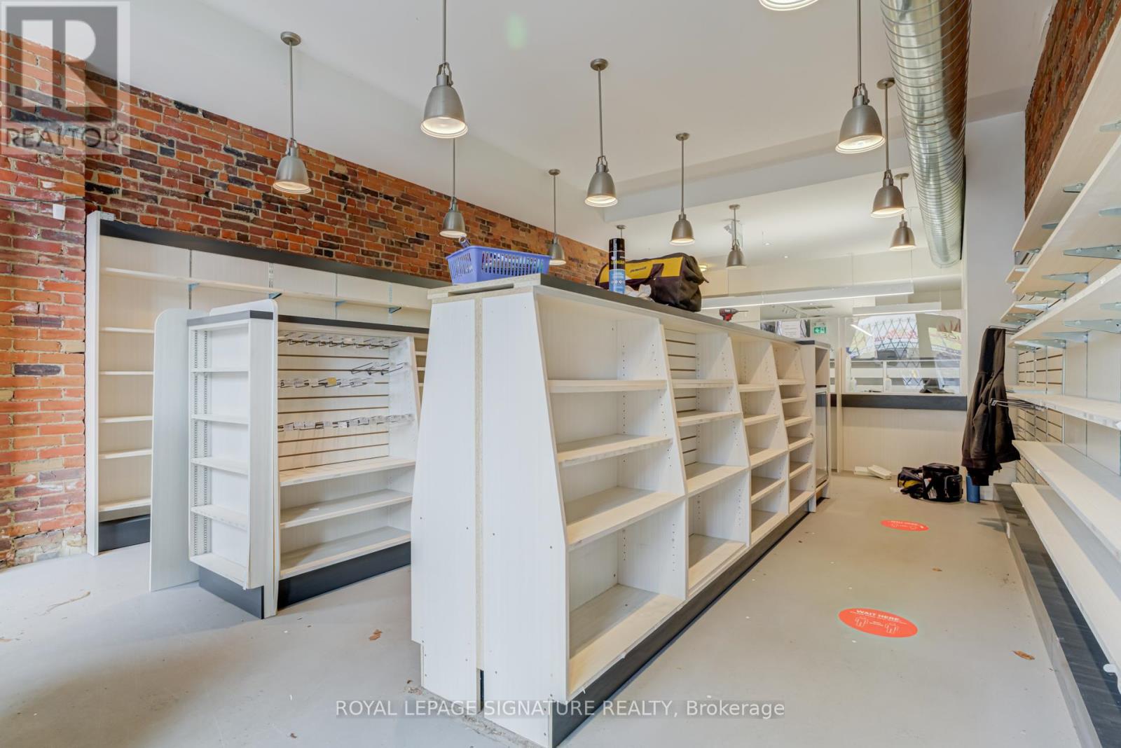 3016 Dundas Street W, Toronto, Ontario  M6P 1Z3 - Photo 5 - W13008062