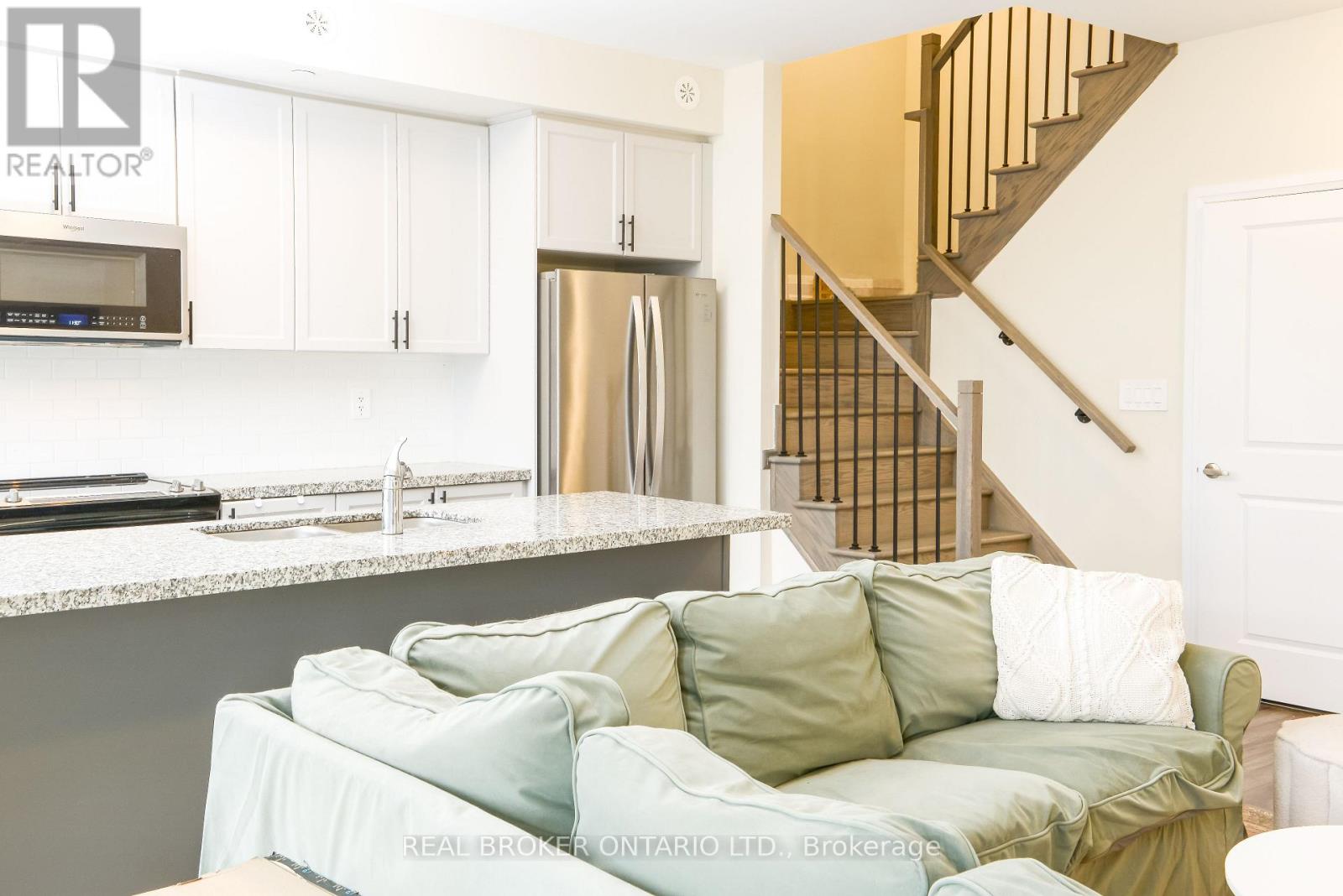 110 - 1593 Rose Way, Milton, Ontario  L9E 0J2 - Photo 3 - W13008068