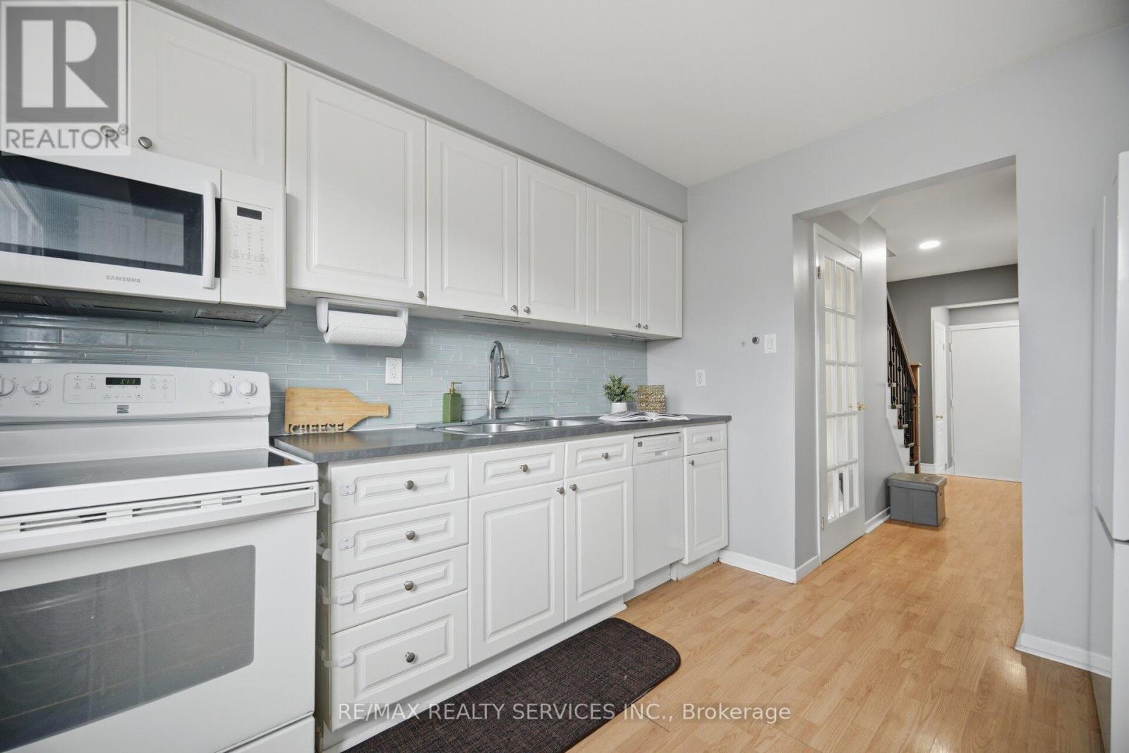 22 Rushmore Crescent W, Brampton, Ontario  L6Z 1R2 - Photo 21 - W13008070