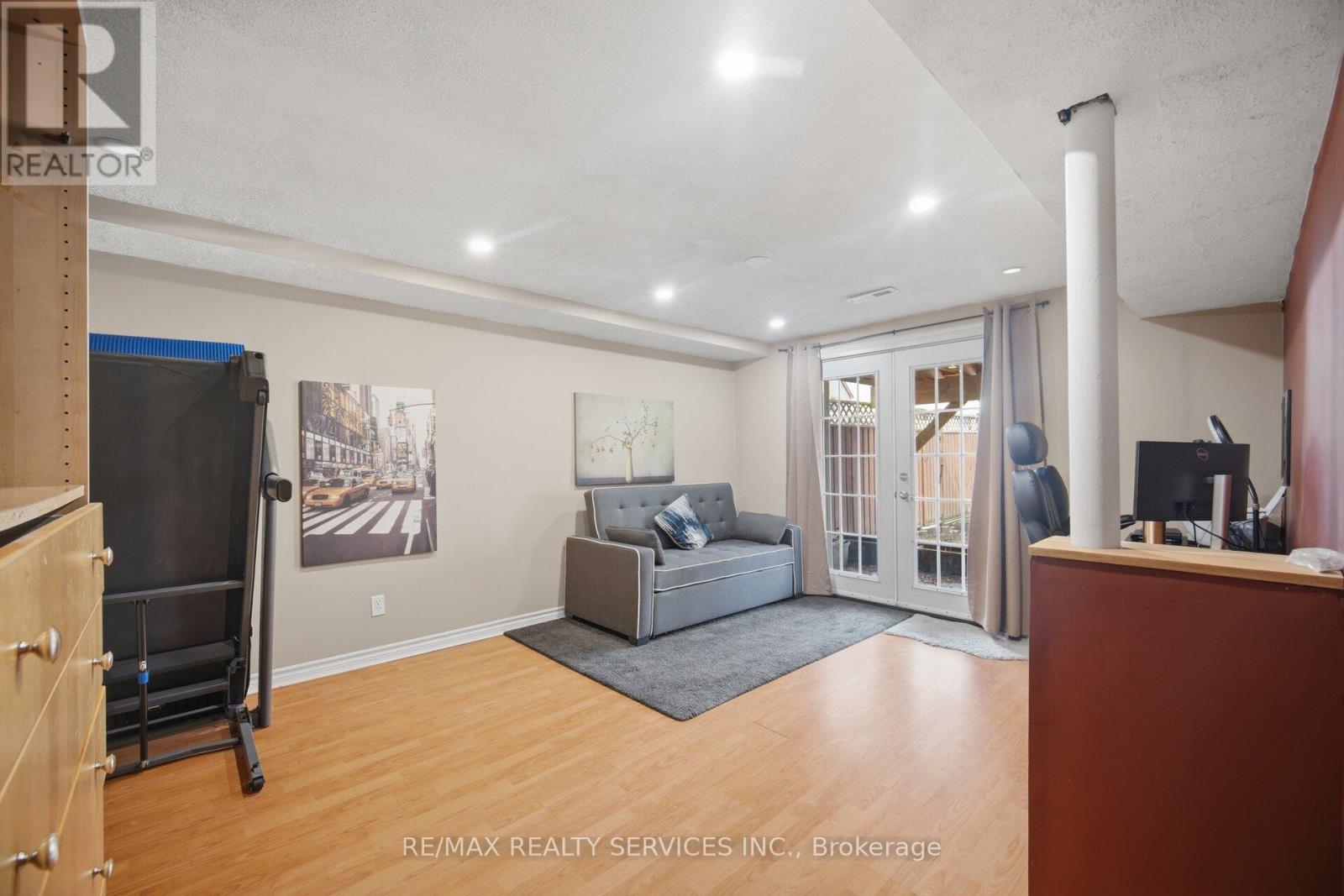 22 Rushmore Crescent W, Brampton, Ontario  L6Z 1R2 - Photo 36 - W13008070