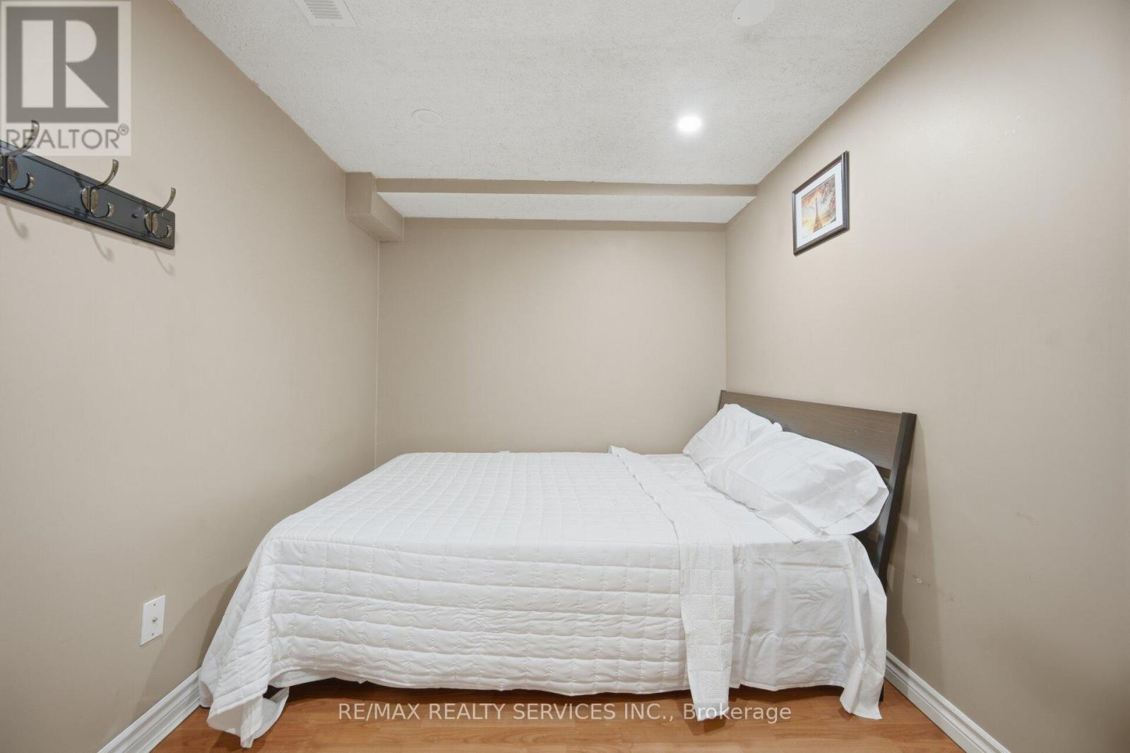 22 Rushmore Crescent W, Brampton, Ontario  L6Z 1R2 - Photo 40 - W13008070