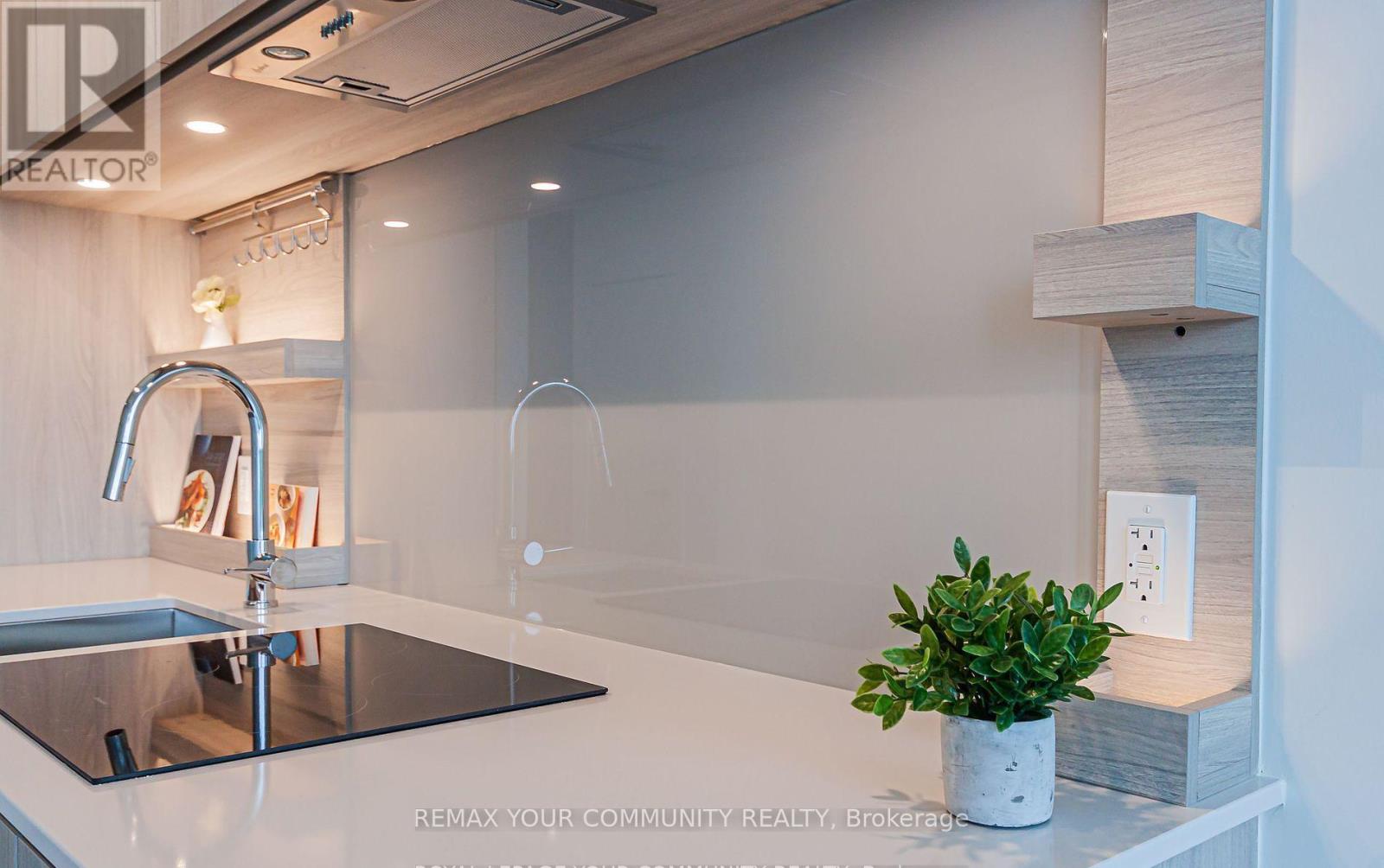 806 - 28 Ann Street, Mississauga, Ontario  L5G 3G1 - Photo 10 - W13008086