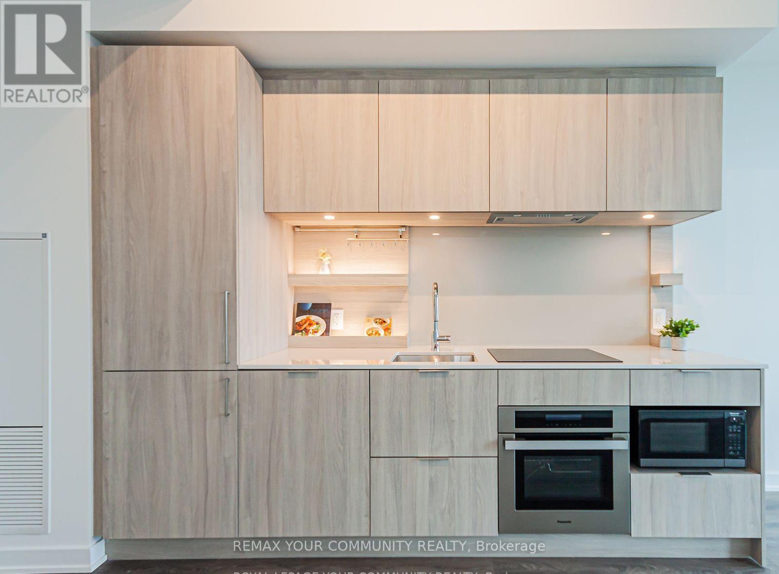 806 - 28 Ann Street, Mississauga, Ontario  L5G 3G1 - Photo 7 - W13008086