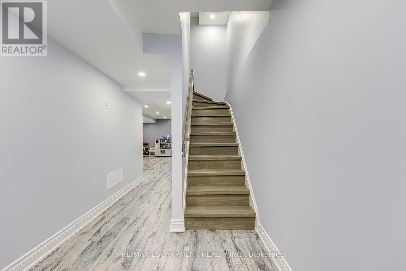 10 - 3115 New Street, Burlington, Ontario  L7N 3T5 - Photo 25 - W13008112