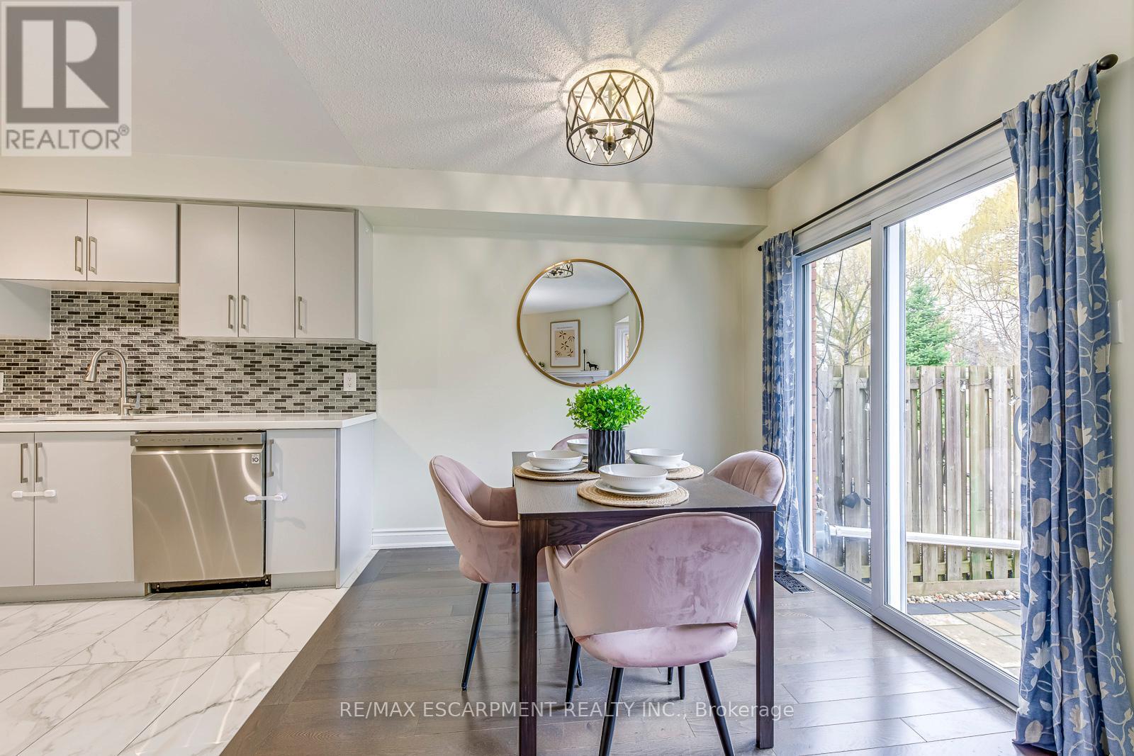 10 - 3115 New Street, Burlington, Ontario  L7N 3T5 - Photo 7 - W13008112