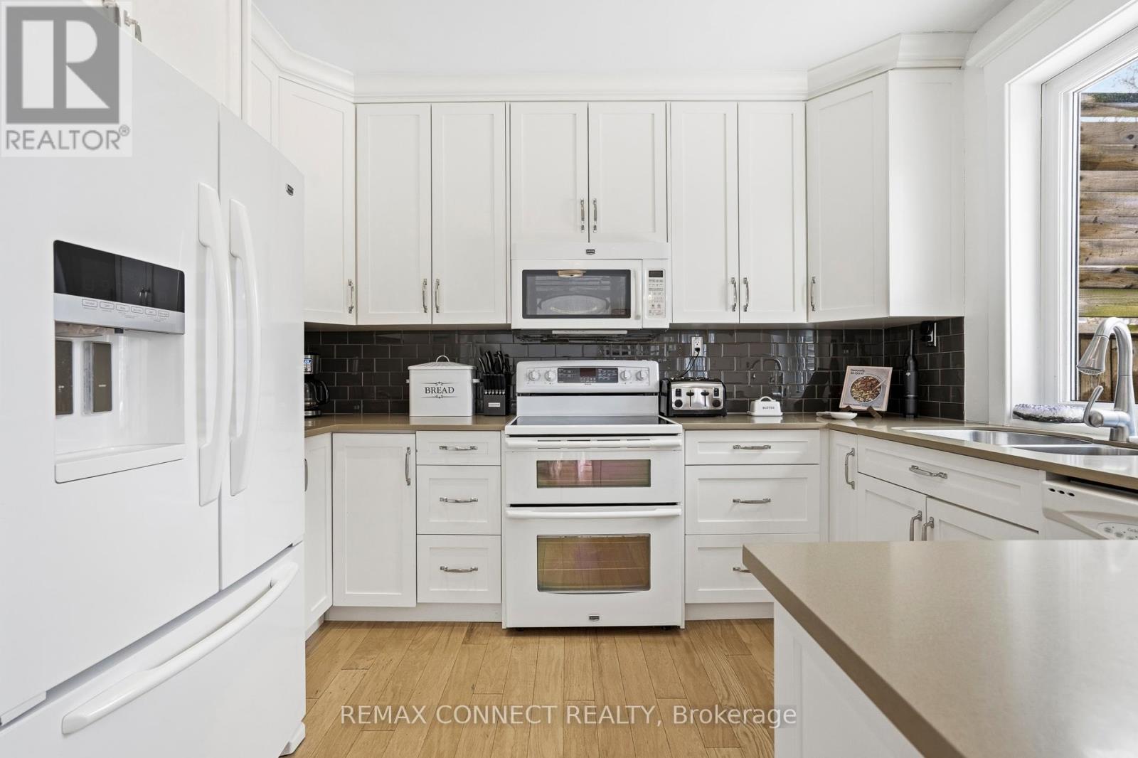 60 Woodbury Road, Toronto, Ontario  M8W 1X7 - Photo 10 - W13008144