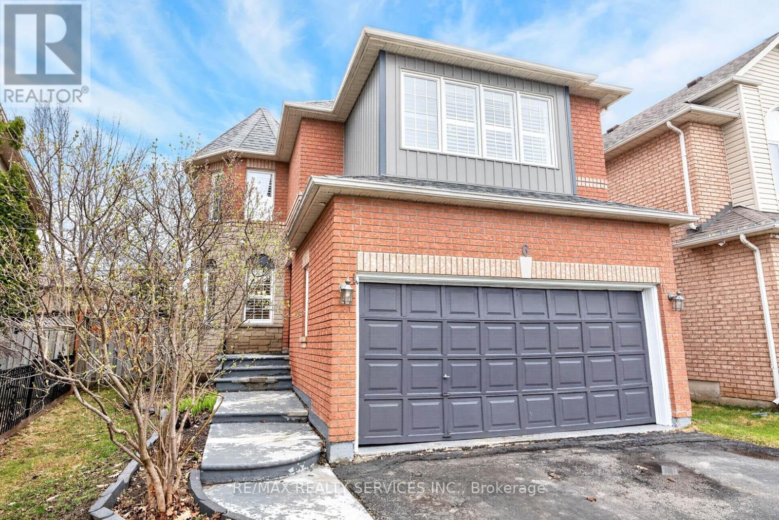 6 CREEKWOOD DRIVE, Brampton, Ontario