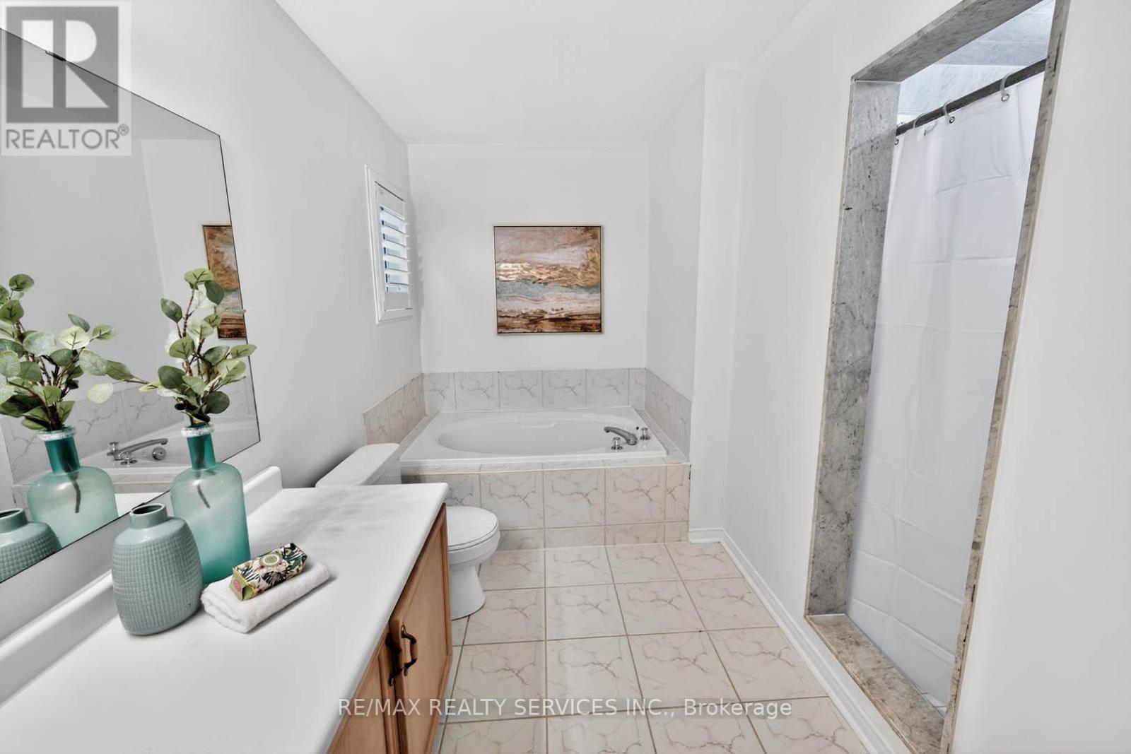 6 Creekwood Drive, Brampton, Ontario  L7A 1G6 - Photo 32 - W13008146