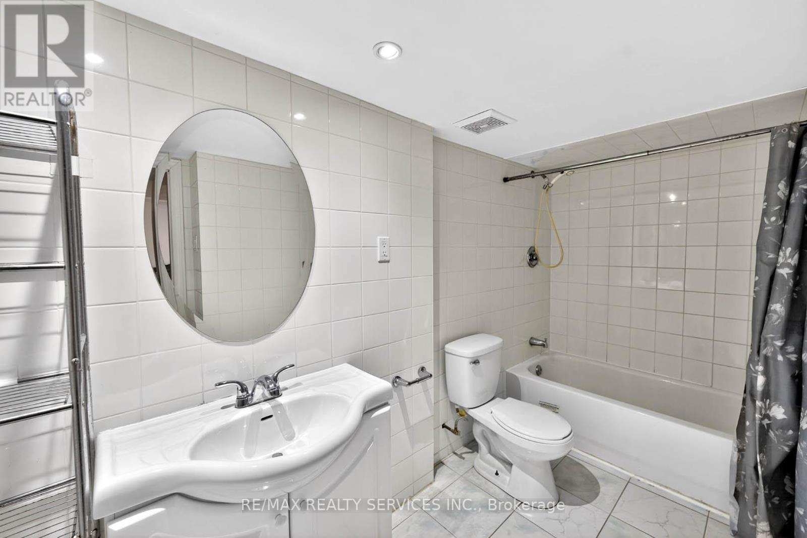 6 Creekwood Drive, Brampton, Ontario  L7A 1G6 - Photo 46 - W13008146