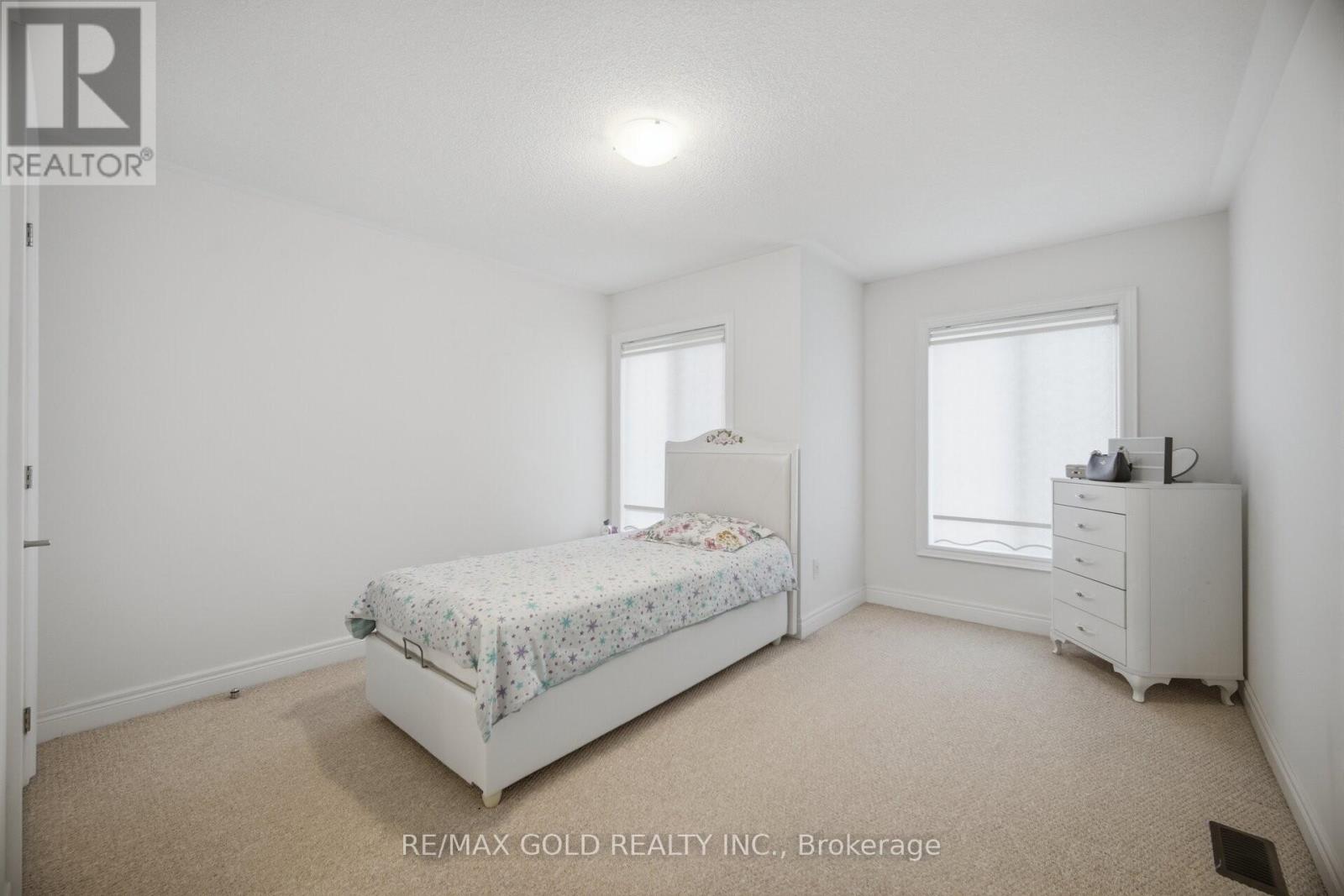 11 Sinatra Street, Brampton, Ontario  L6R 4B3 - Photo 16 - W13008198