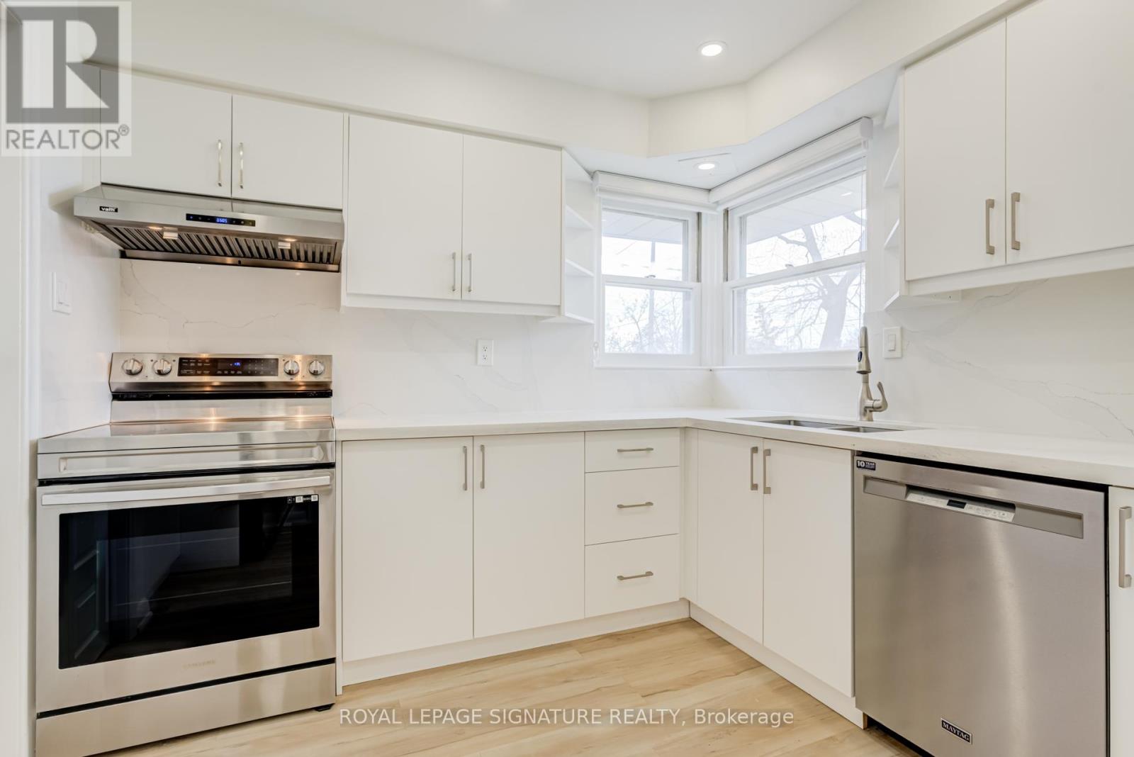 47 Tremont Road, Toronto, Ontario  M9B 3X3 - Photo 7 - W13008206