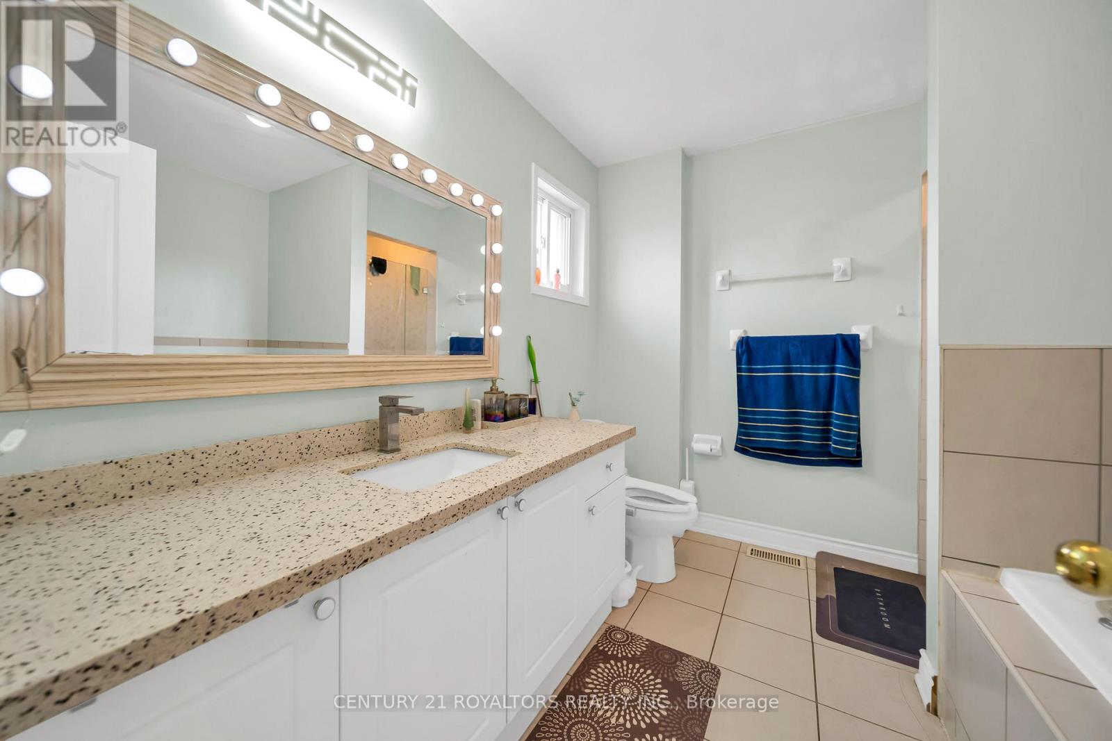 5 Farthingale Crescent, Brampton, Ontario  L7A 1R3 - Photo 26 - W13008234