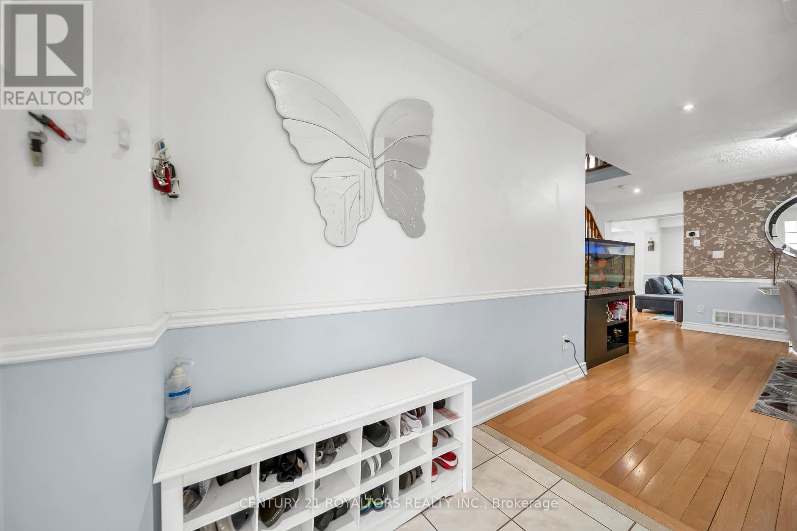 5 Farthingale Crescent, Brampton, Ontario  L7A 1R3 - Photo 5 - W13008234