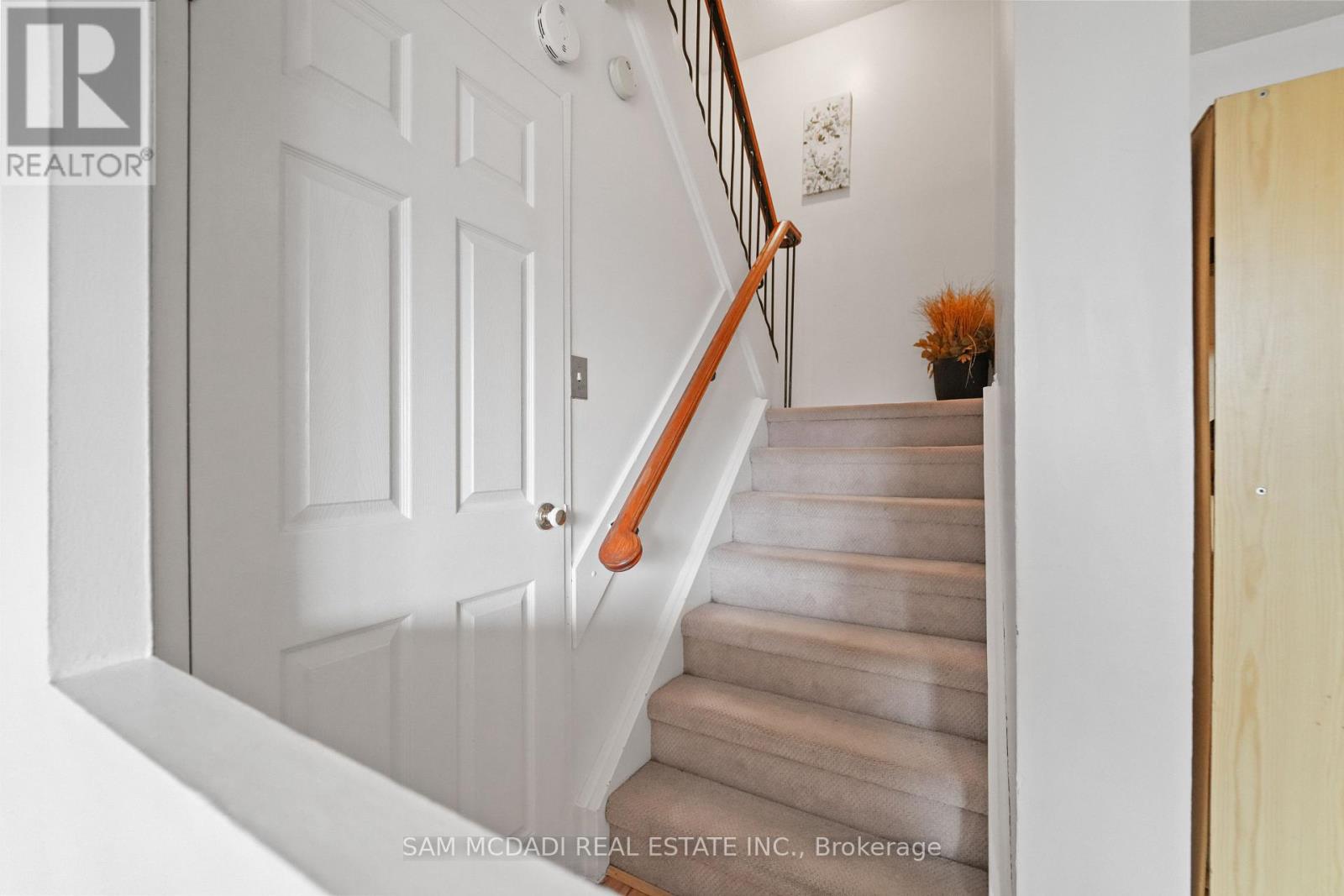 112 - 1050 Falgarwood Drive, Oakville, Ontario  L6H 2P3 - Photo 14 - W13008236