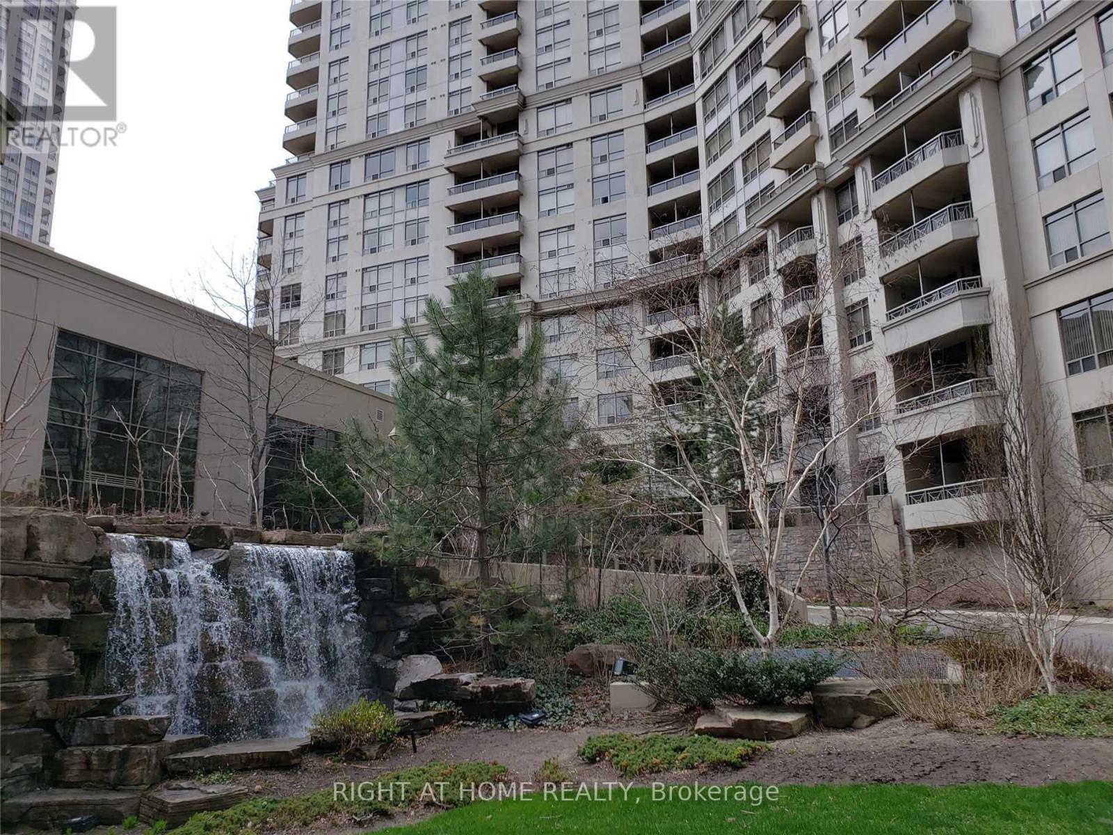 908 - 3880 Duke Of York Road, Mississauga, Ontario  L5B 4M7 - Photo 3 - W13008238