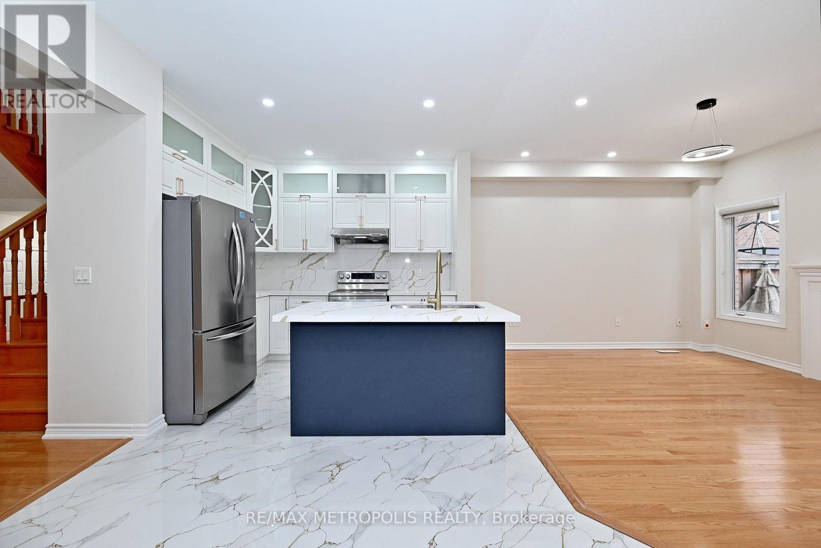 30 Wasaga Road, Brampton, Ontario  L6X 3B1 - Photo 10 - W13008242