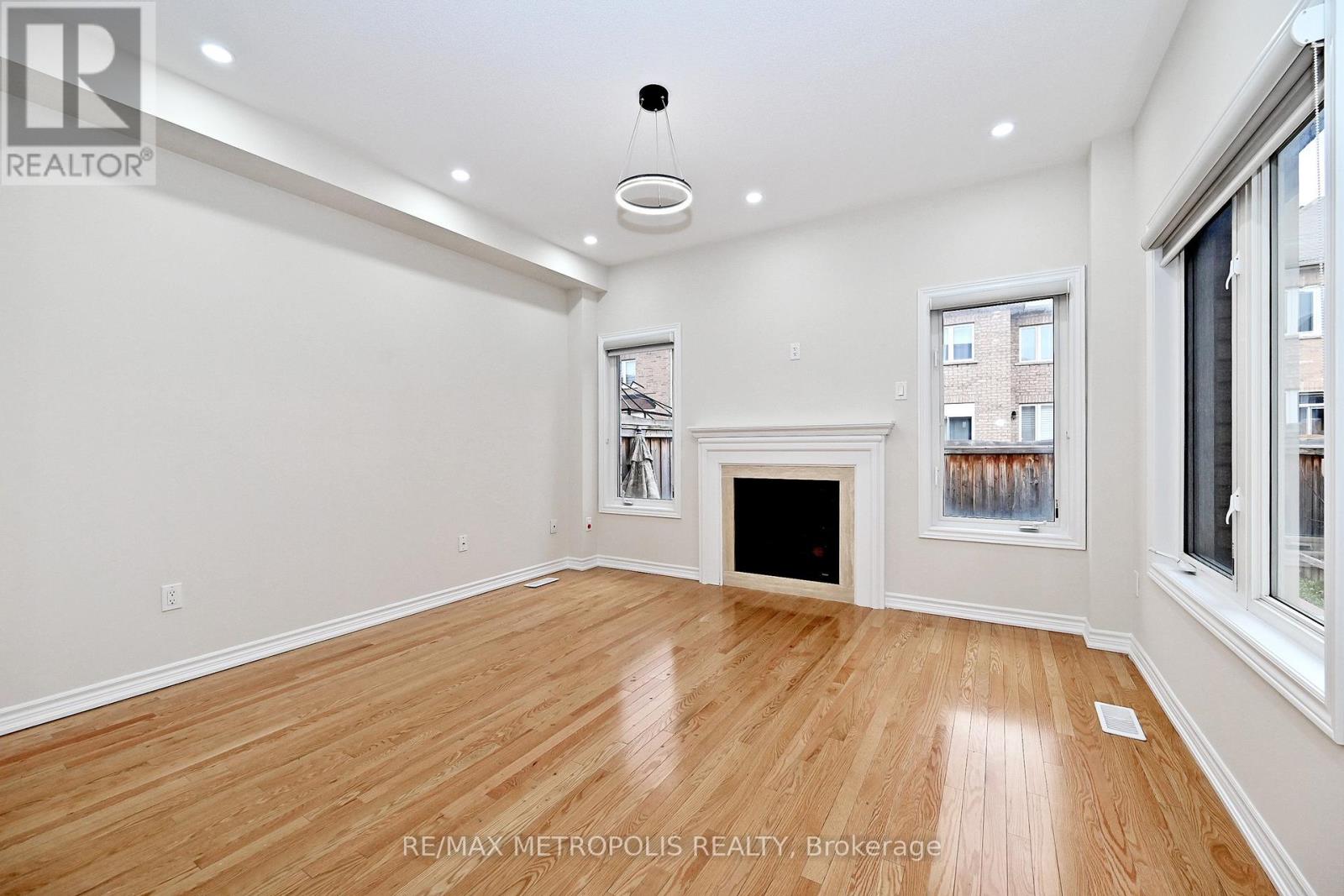 30 Wasaga Road, Brampton, Ontario  L6X 3B1 - Photo 12 - W13008242