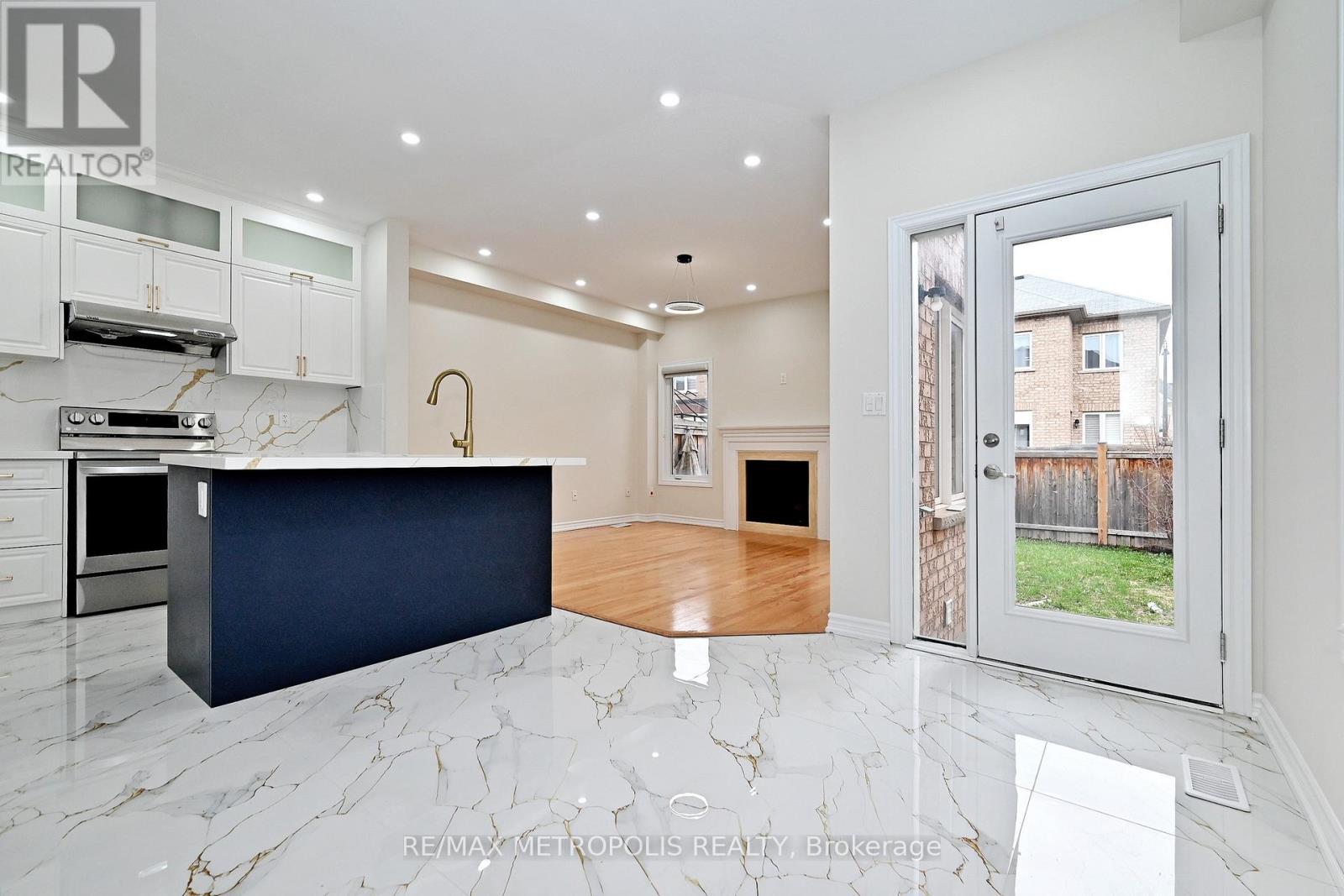 30 Wasaga Road, Brampton, Ontario  L6X 3B1 - Photo 24 - W13008242