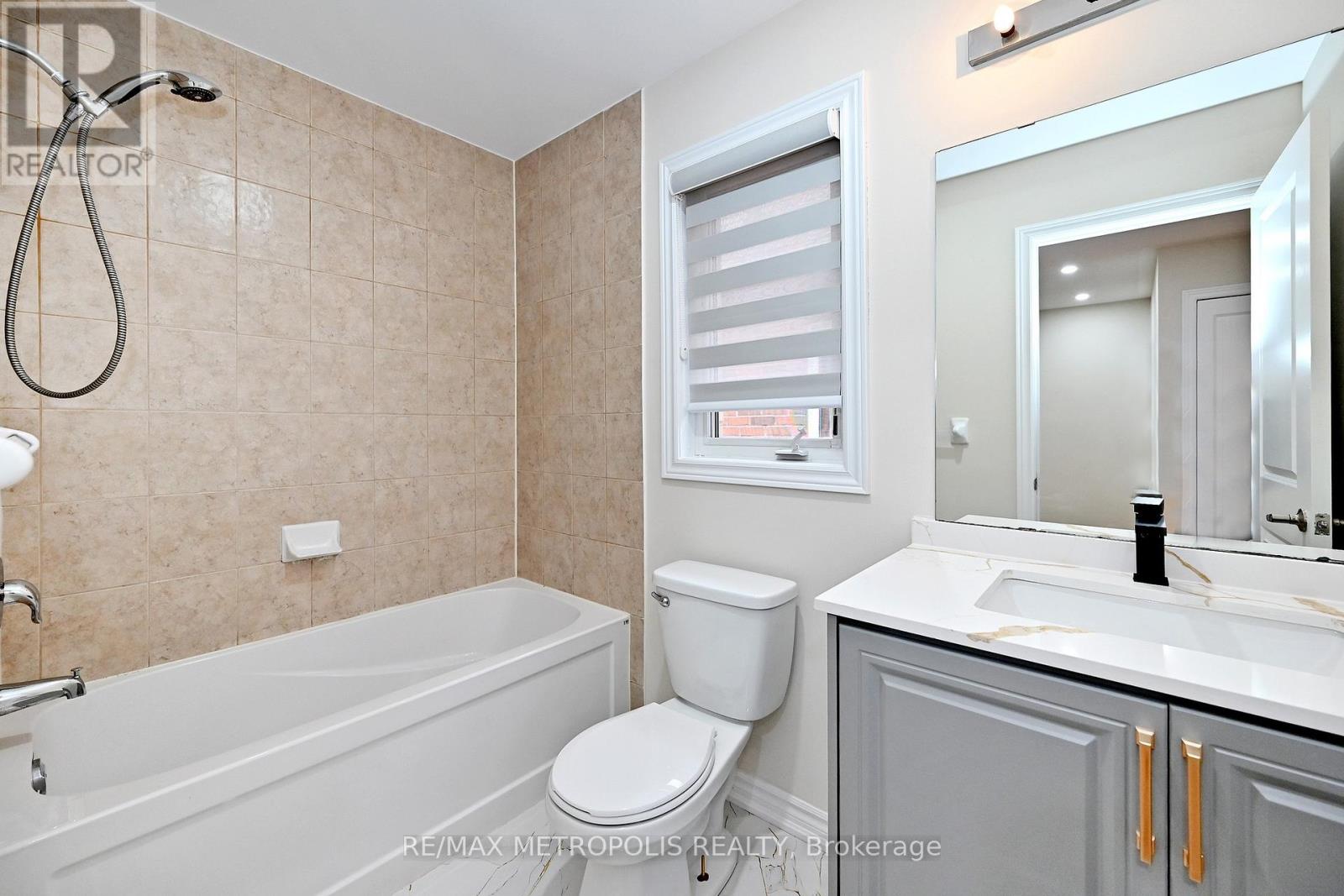 30 Wasaga Road, Brampton, Ontario  L6X 3B1 - Photo 44 - W13008242