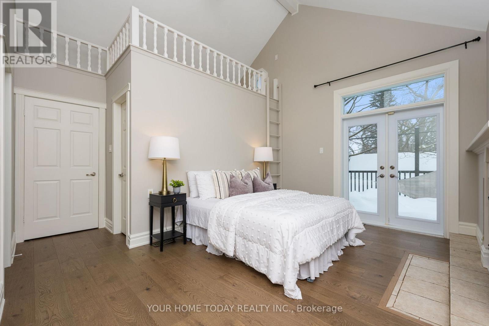 15 Queen Street, Halton Hills, Ontario  L7G 2E3 - Photo 21 - W13008256