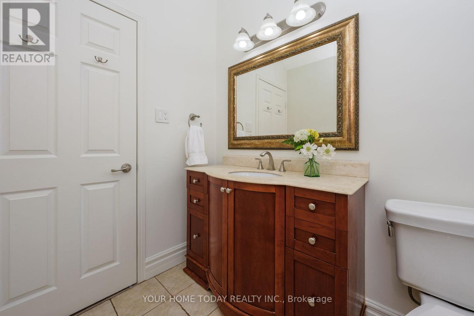 15 Queen Street, Halton Hills, Ontario  L7G 2E3 - Photo 26 - W13008256