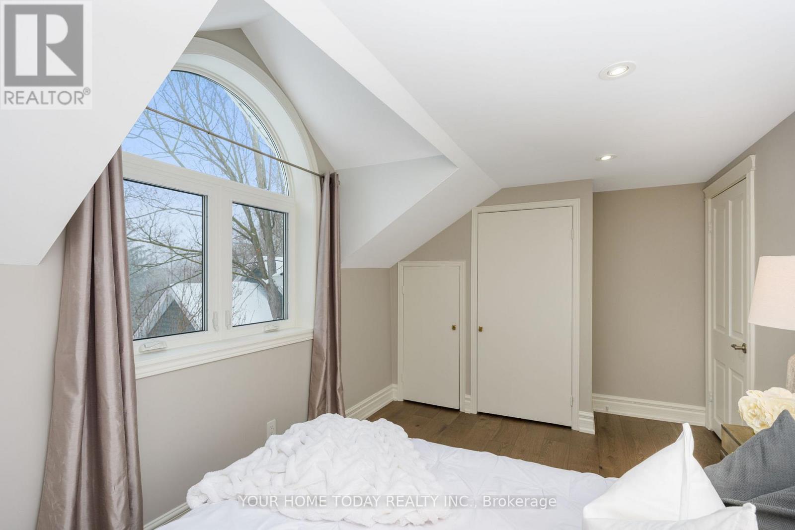 15 Queen Street, Halton Hills, Ontario  L7G 2E3 - Photo 30 - W13008256