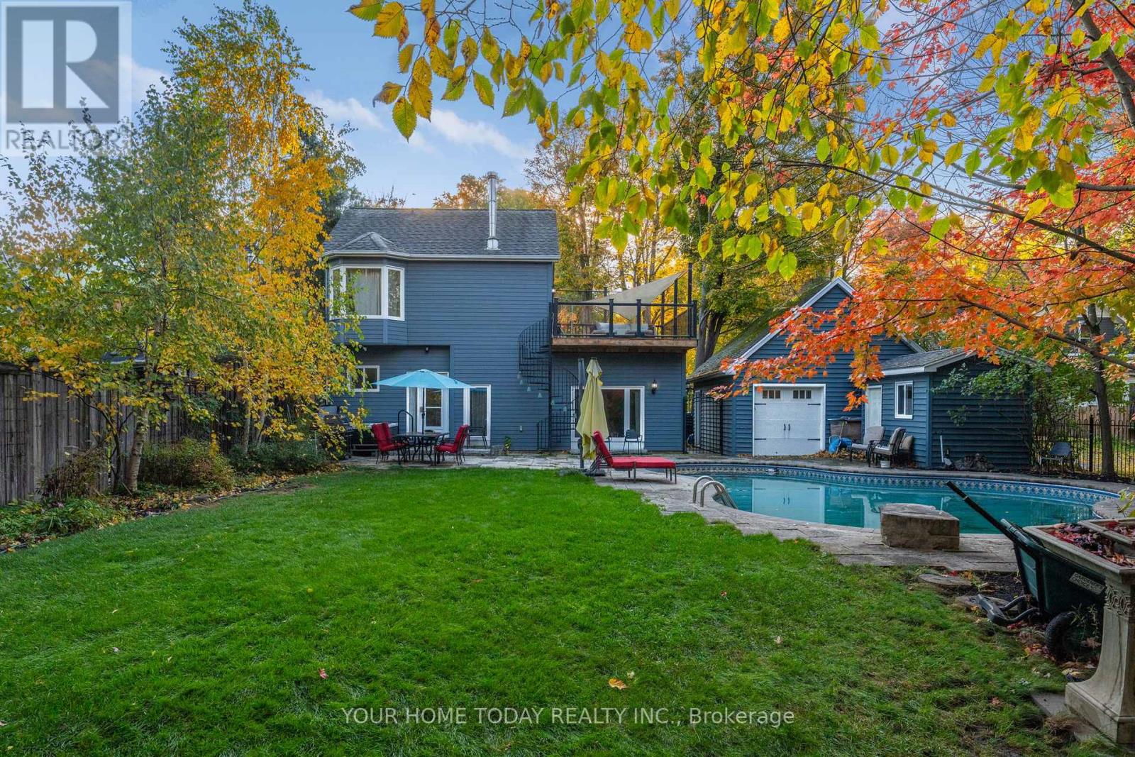 15 Queen Street, Halton Hills, Ontario  L7G 2E3 - Photo 36 - W13008256