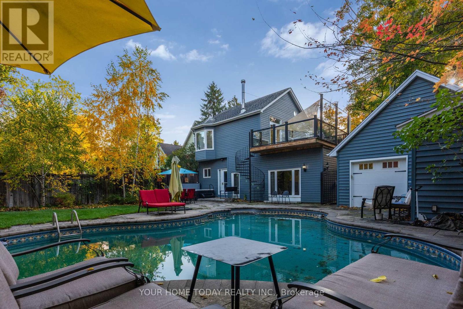 15 Queen Street, Halton Hills, Ontario  L7G 2E3 - Photo 37 - W13008256