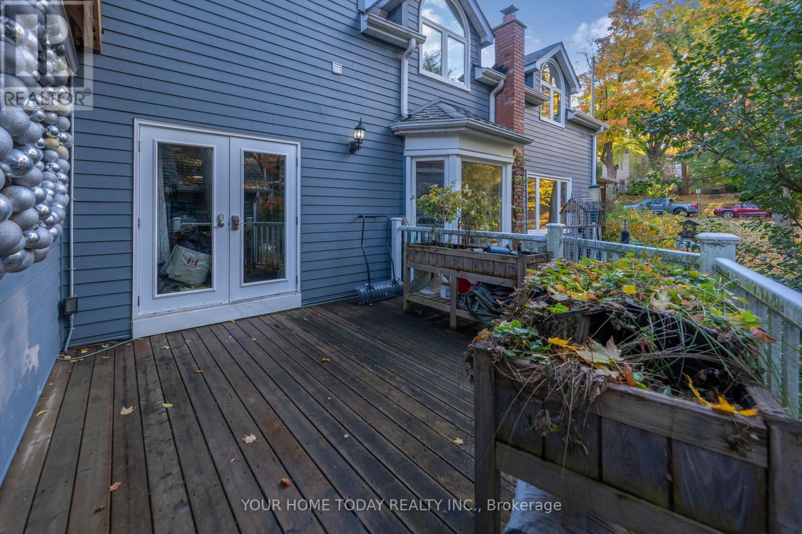 15 Queen Street, Halton Hills, Ontario  L7G 2E3 - Photo 41 - W13008256