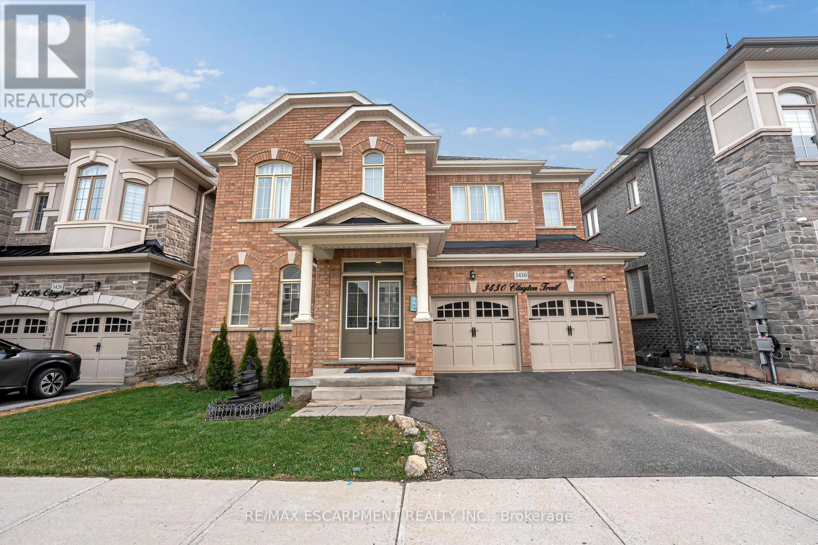 3430 CLAYTON TRAIL, Oakville, Ontario