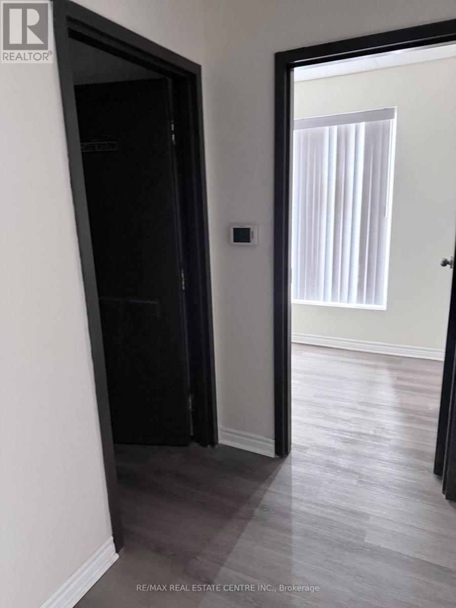 215 - 810 Nipissing Road, Milton, Ontario  L9T 4Z9 - Photo 5 - W13008294