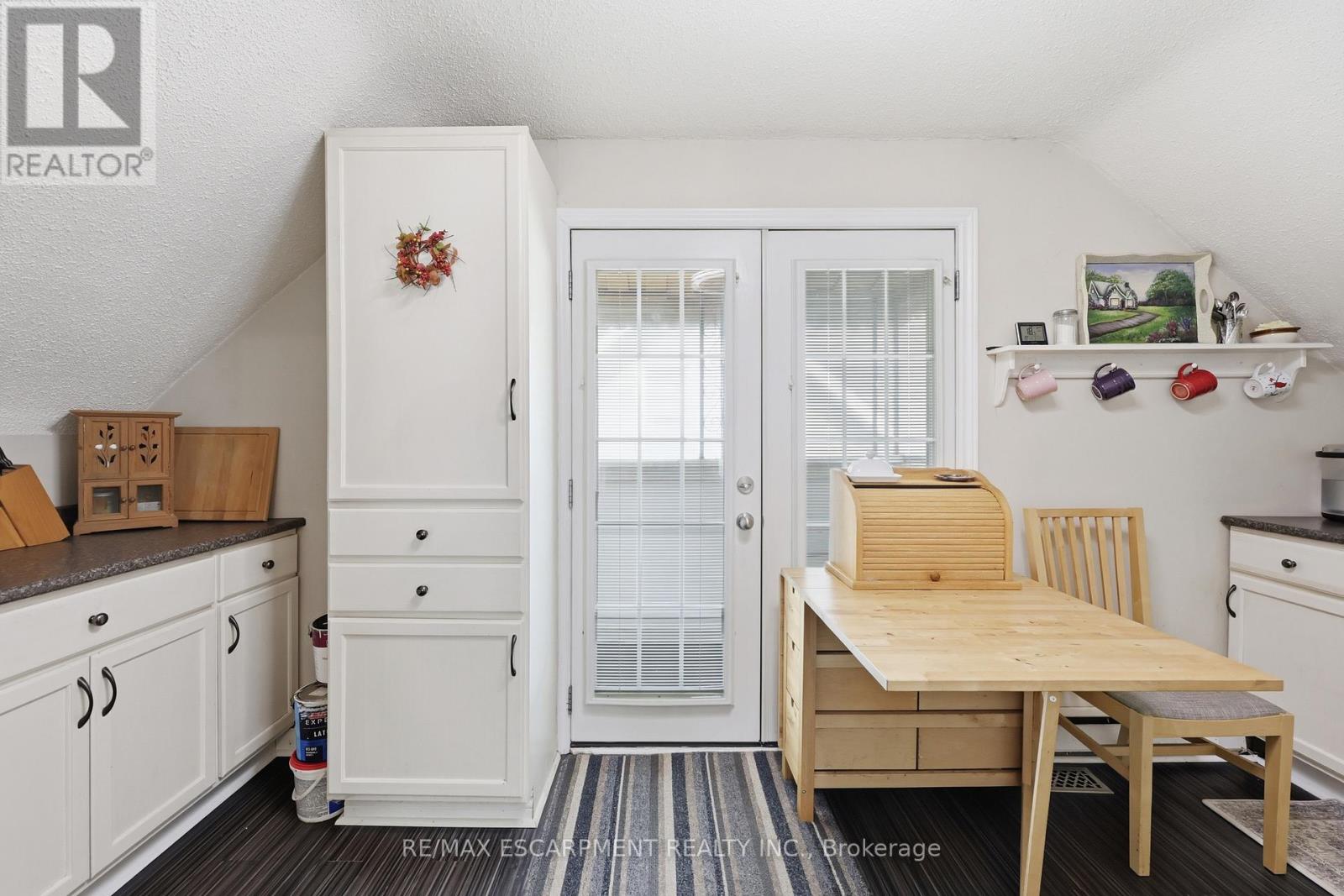 2074 Churchill Avenue, Burlington, Ontario  L7R 3T7 - Photo 21 - W13008296