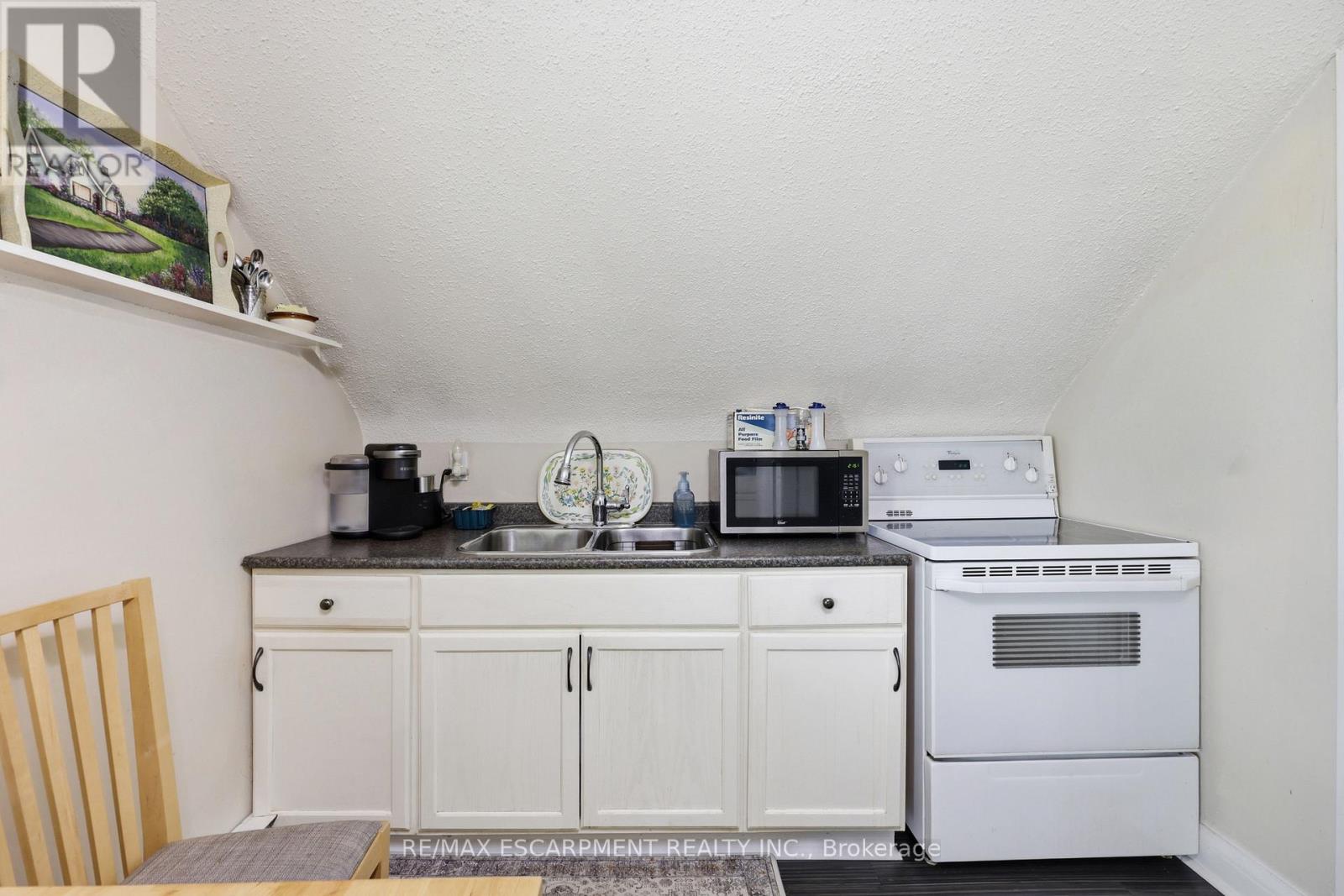 2074 Churchill Avenue, Burlington, Ontario  L7R 3T7 - Photo 23 - W13008296