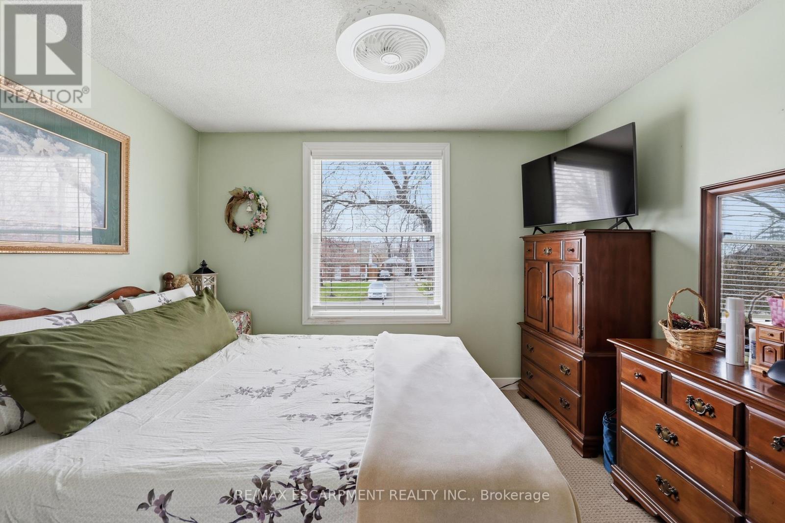 2074 Churchill Avenue, Burlington, Ontario  L7R 3T7 - Photo 33 - W13008296