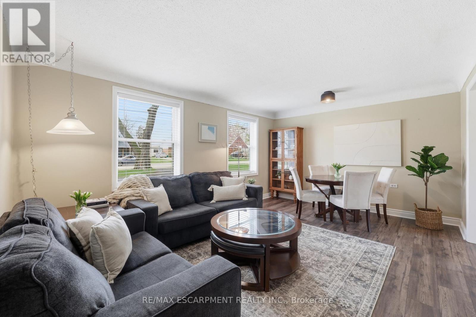 2074 Churchill Avenue, Burlington, Ontario  L7R 3T7 - Photo 5 - W13008296