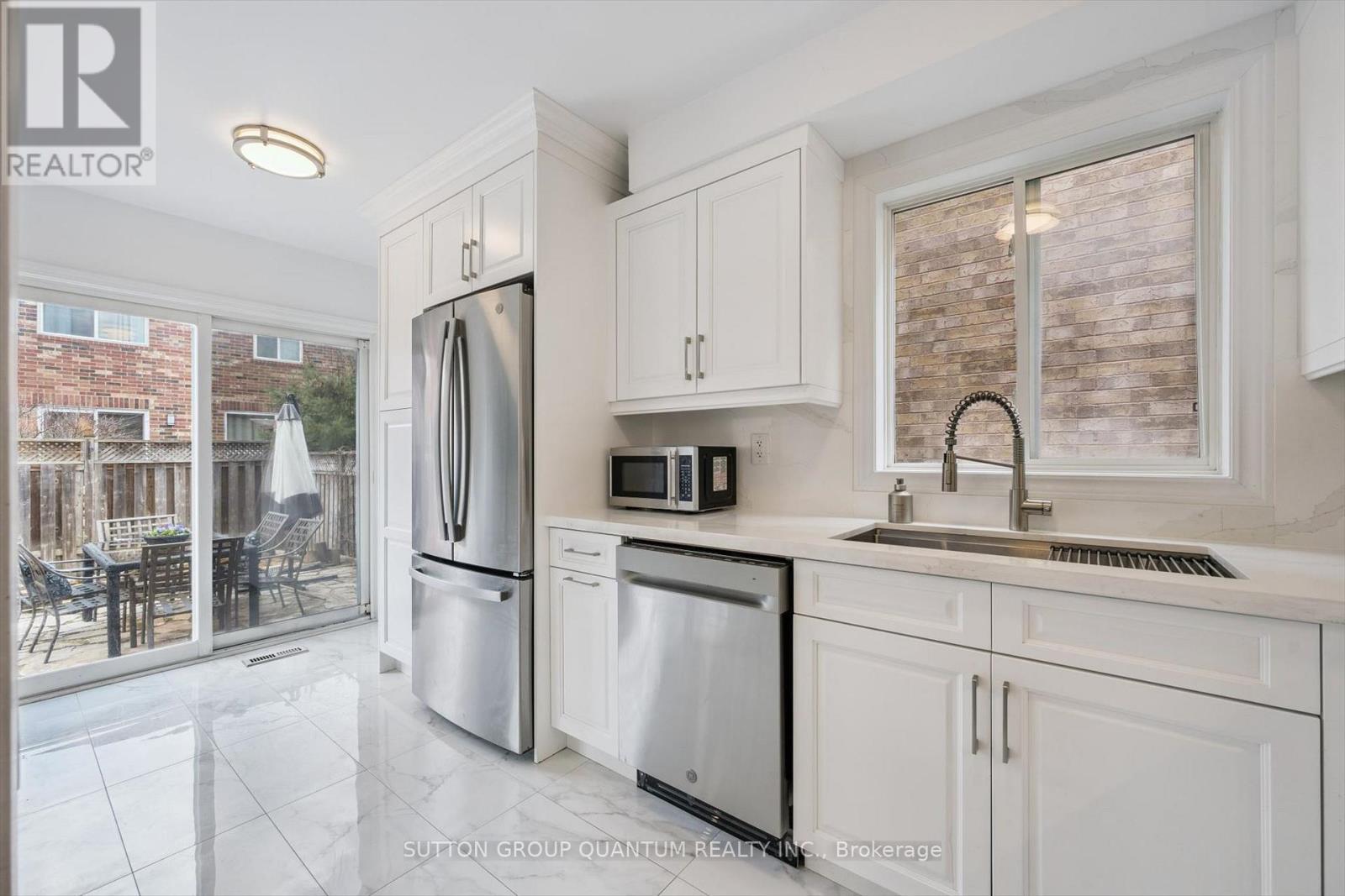 710 Irving Terrace, Milton, Ontario  L9T 6H3 - Photo 17 - W13008302