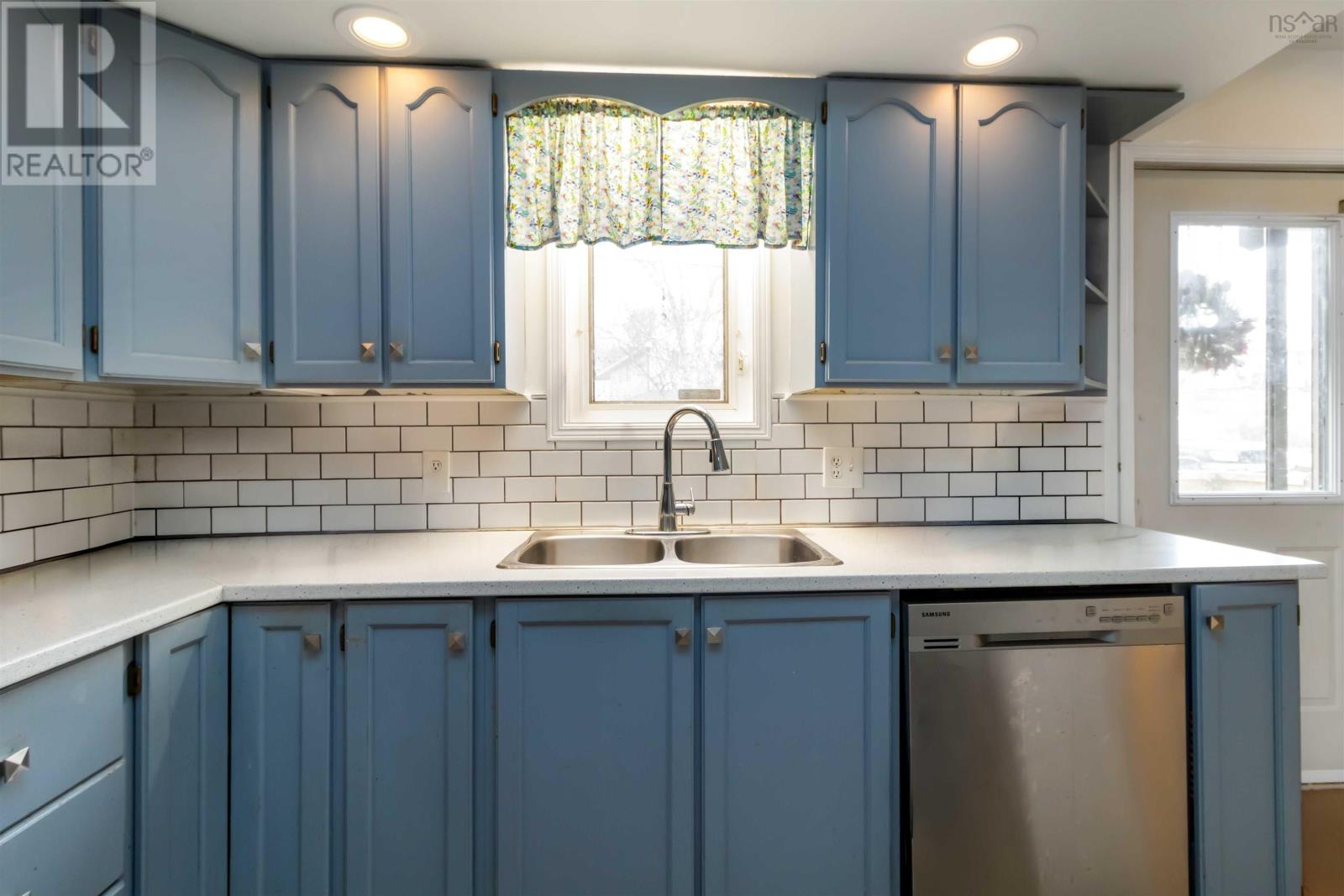 9 Old Lake Echo Road, Lake Echo, Nova Scotia  B3E 1C7 - Photo 7 - 202607664