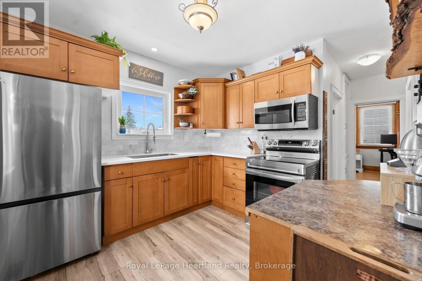 108 Albert Street, Central Huron, Ontario  N0M 1L0 - Photo 16 - X12823558