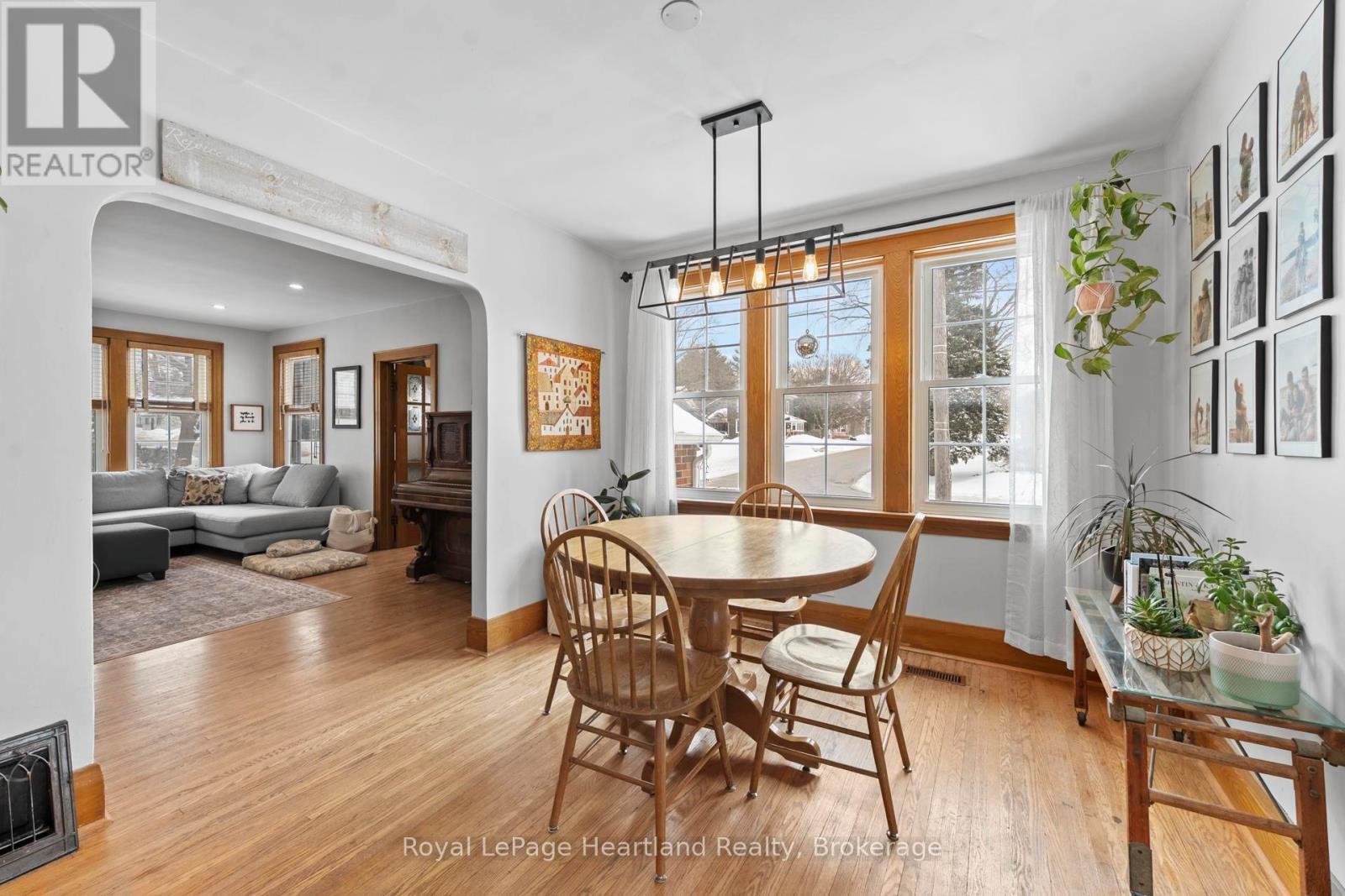 108 Albert Street, Central Huron, Ontario  N0M 1L0 - Photo 6 - X12823558