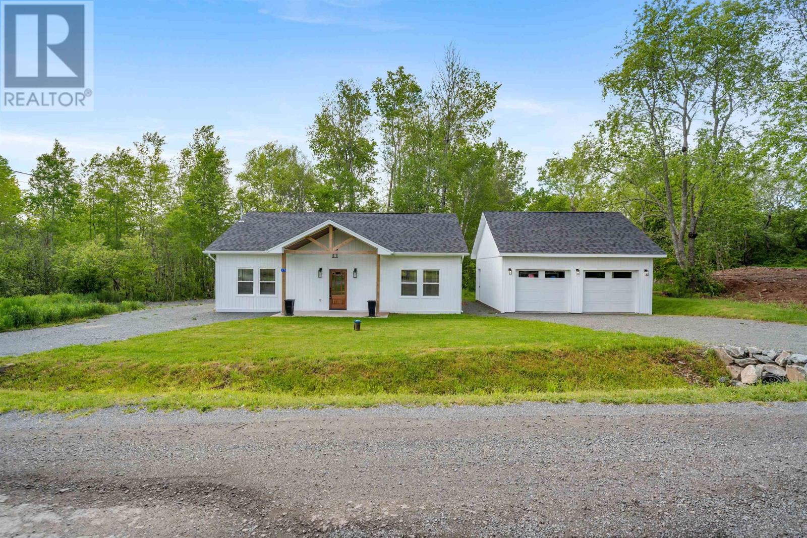 15 Chalet Crescent, Brooklyn, Nova Scotia  B0N 1L0 - Photo 3 - 202607310