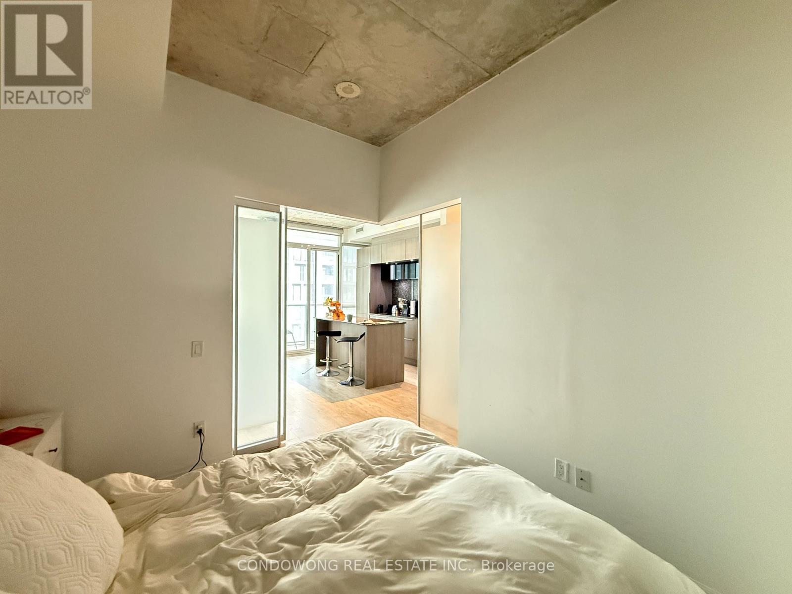 1303 - 88 Blue Jays Way, Toronto, Ontario  M5V 0L7 - Photo 6 - C13008034