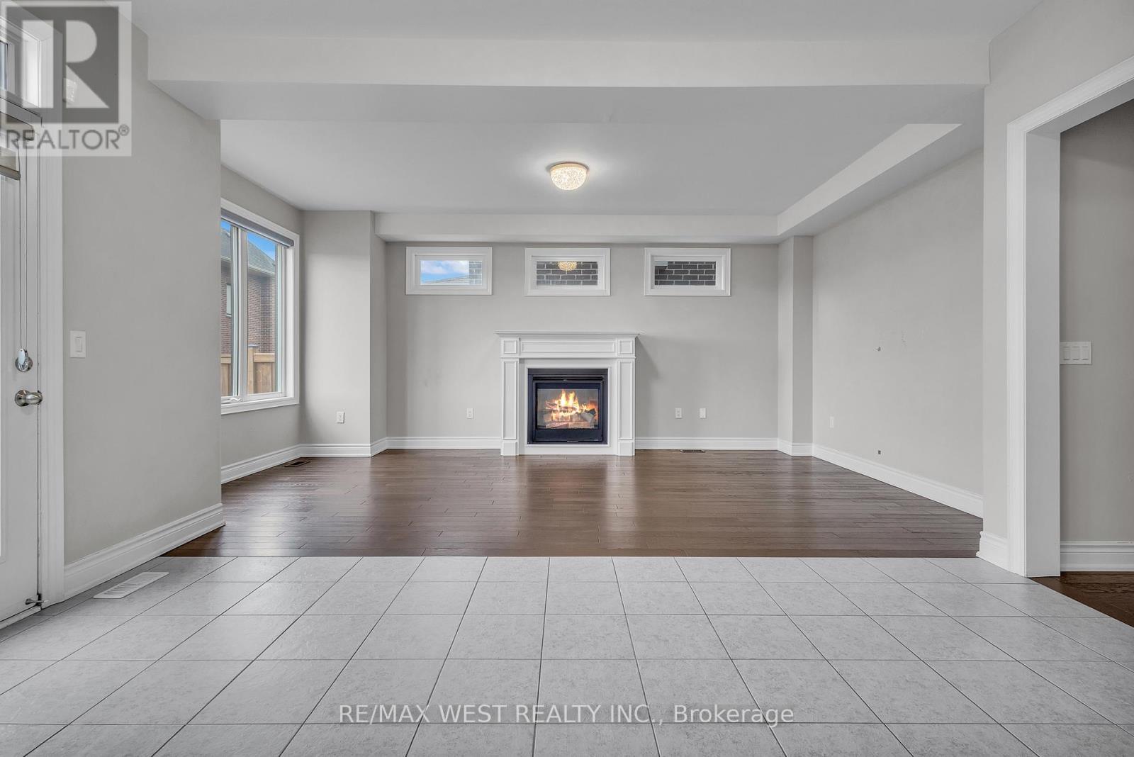 65 Port Royal Avenue, Vaughan, Ontario  L4H 4K6 - Photo 6 - N12954396