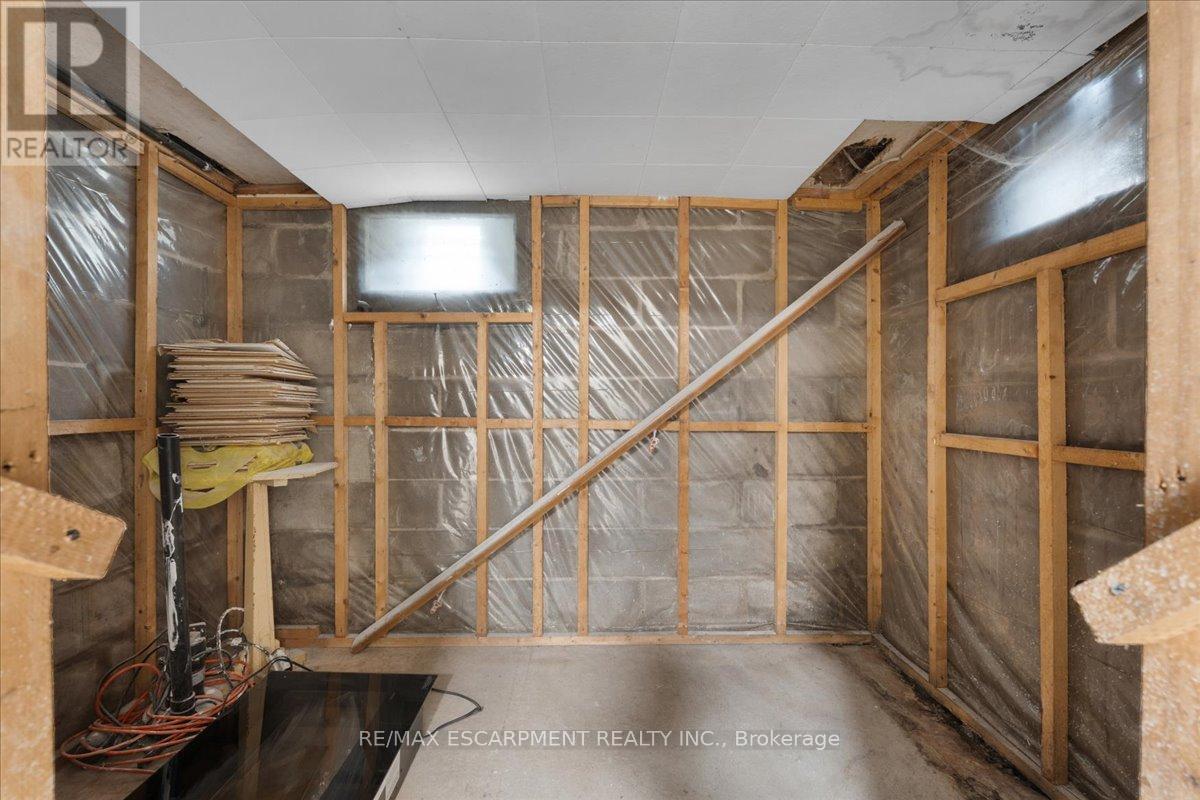 215 Ray Street N, Hamilton, Ontario  L8R 2Y3 - Photo 27 - X13008158