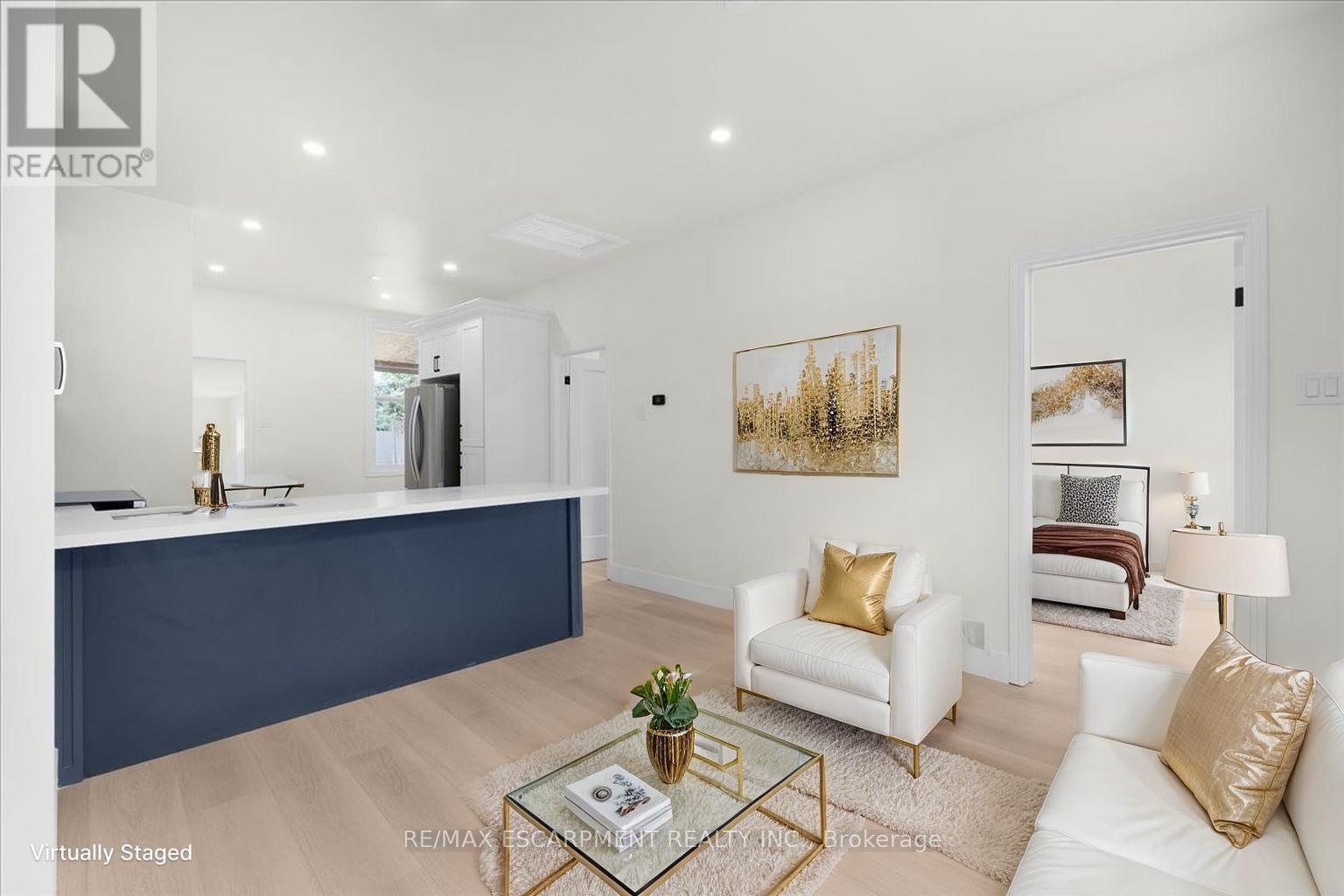 215 Ray Street N, Hamilton, Ontario  L8R 2Y3 - Photo 5 - X13008158